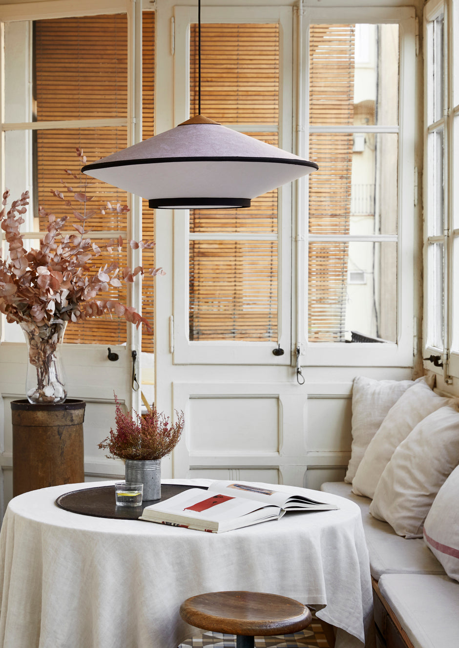 Lampa wisząca CYMBAL pudrowy róż – aksamit