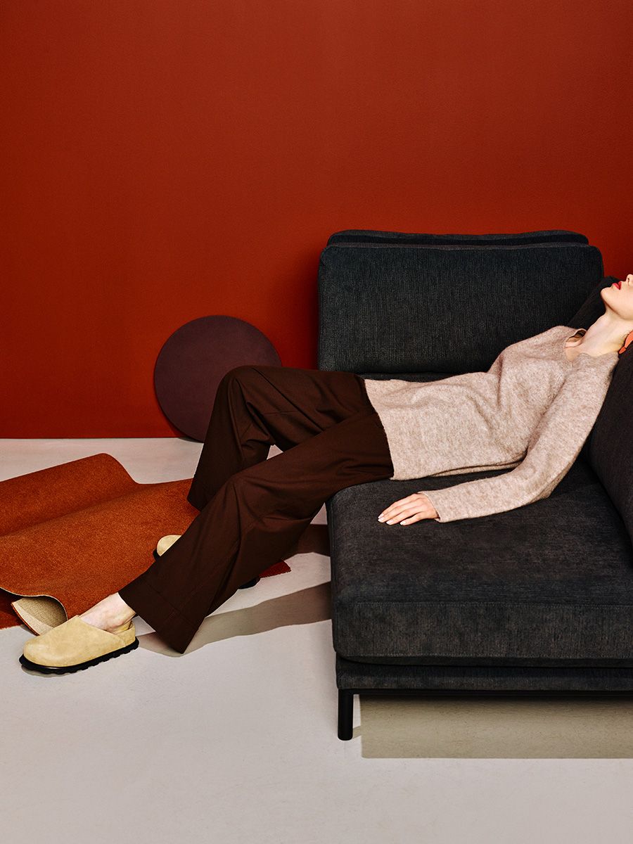 Sofa 3-sitzig BRIXTON gepolstert mit schwarzem Gestell