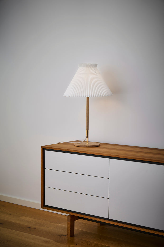 Tischlampe MODELL 328 helles Eichenholz