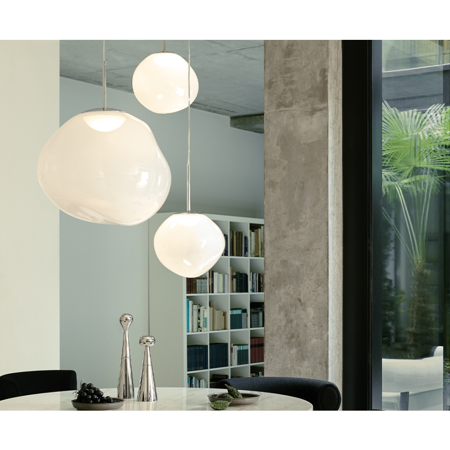 Hanglamp MELT met opaliserende afwerking in goud