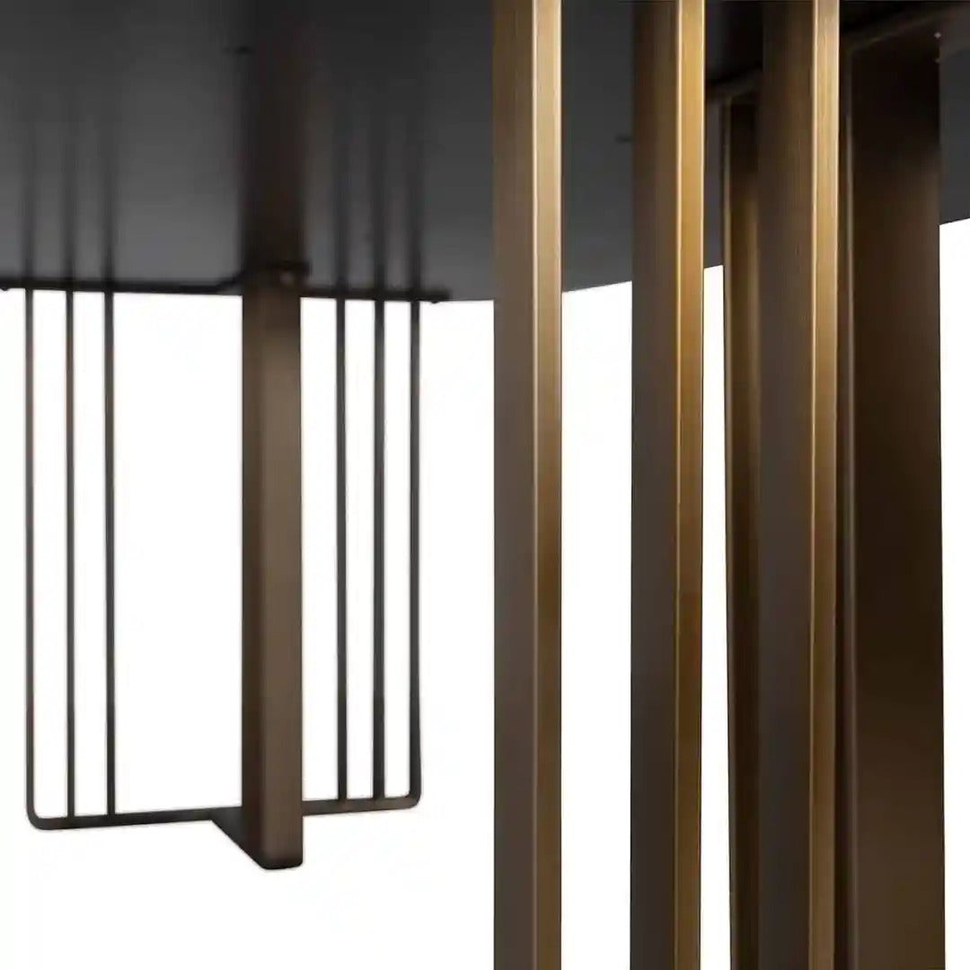 Tisch MAVERICK schwarz mit messingfarbenem Fuß