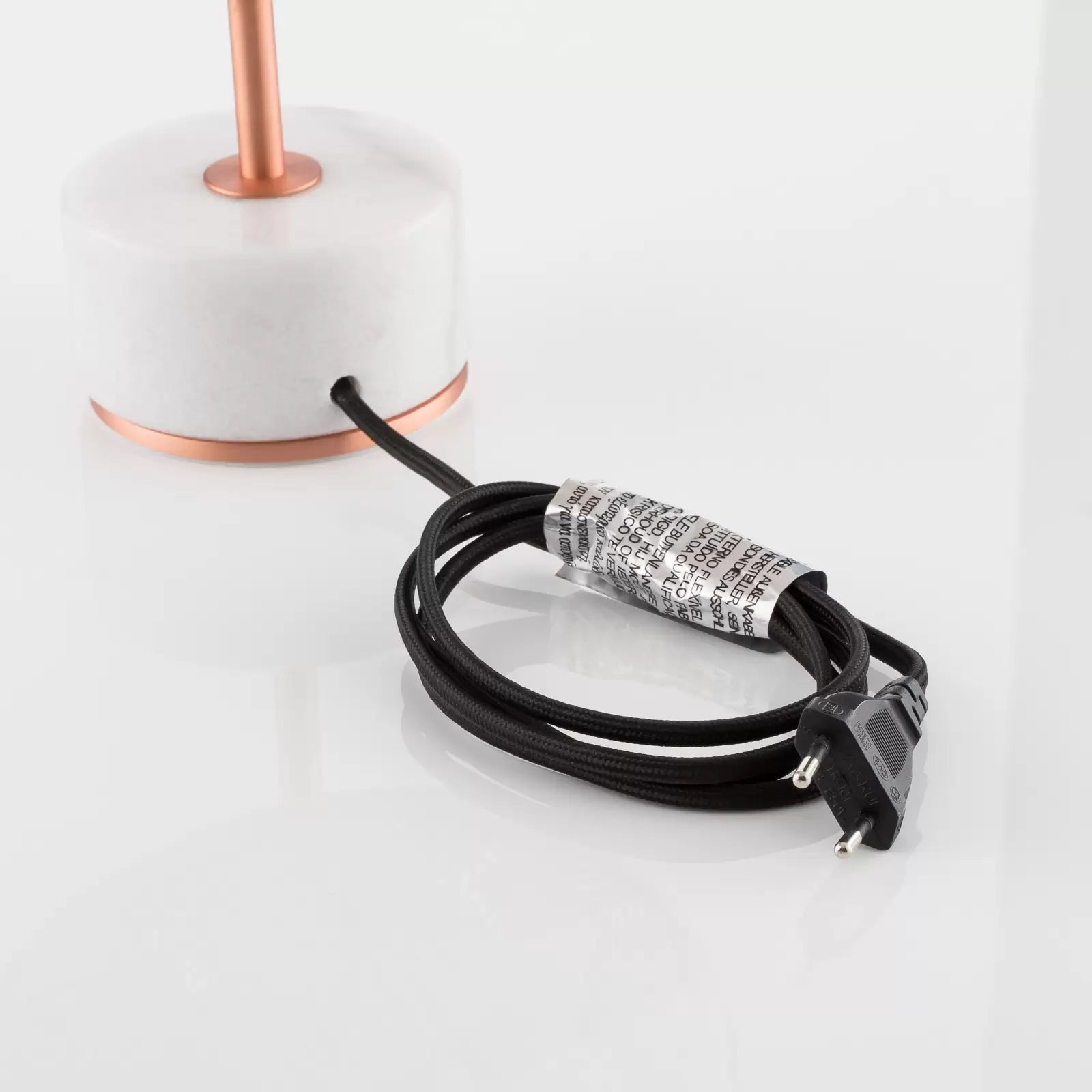 Lampa stołowa CHANPEN DIAMANT czarny z miedzianą podstawą z obrotową podstawą