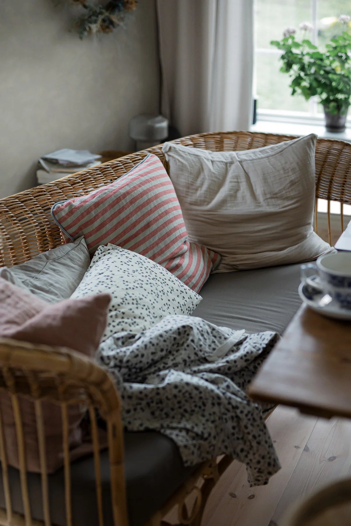 Gipsimitatiewandtapijt PAINTER’S WALL gedempt groen