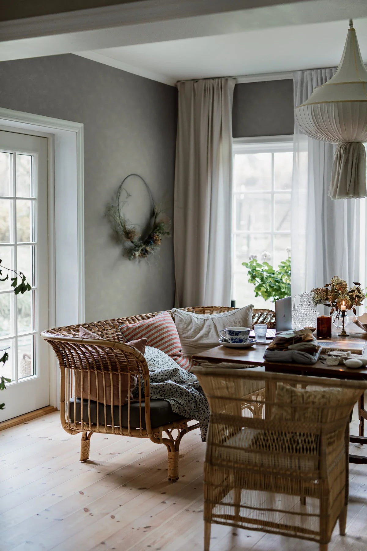 Gipsimitatiewandtapijt PAINTER’S WALL gedempt groen