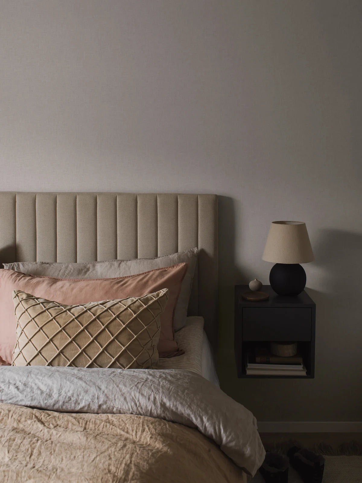 Vlies-Tapete strukturiert VEGA braun