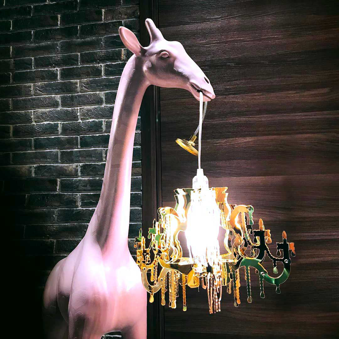 Lampa GIRAFFE IN LOVE XS różowy, marka Qeeboo