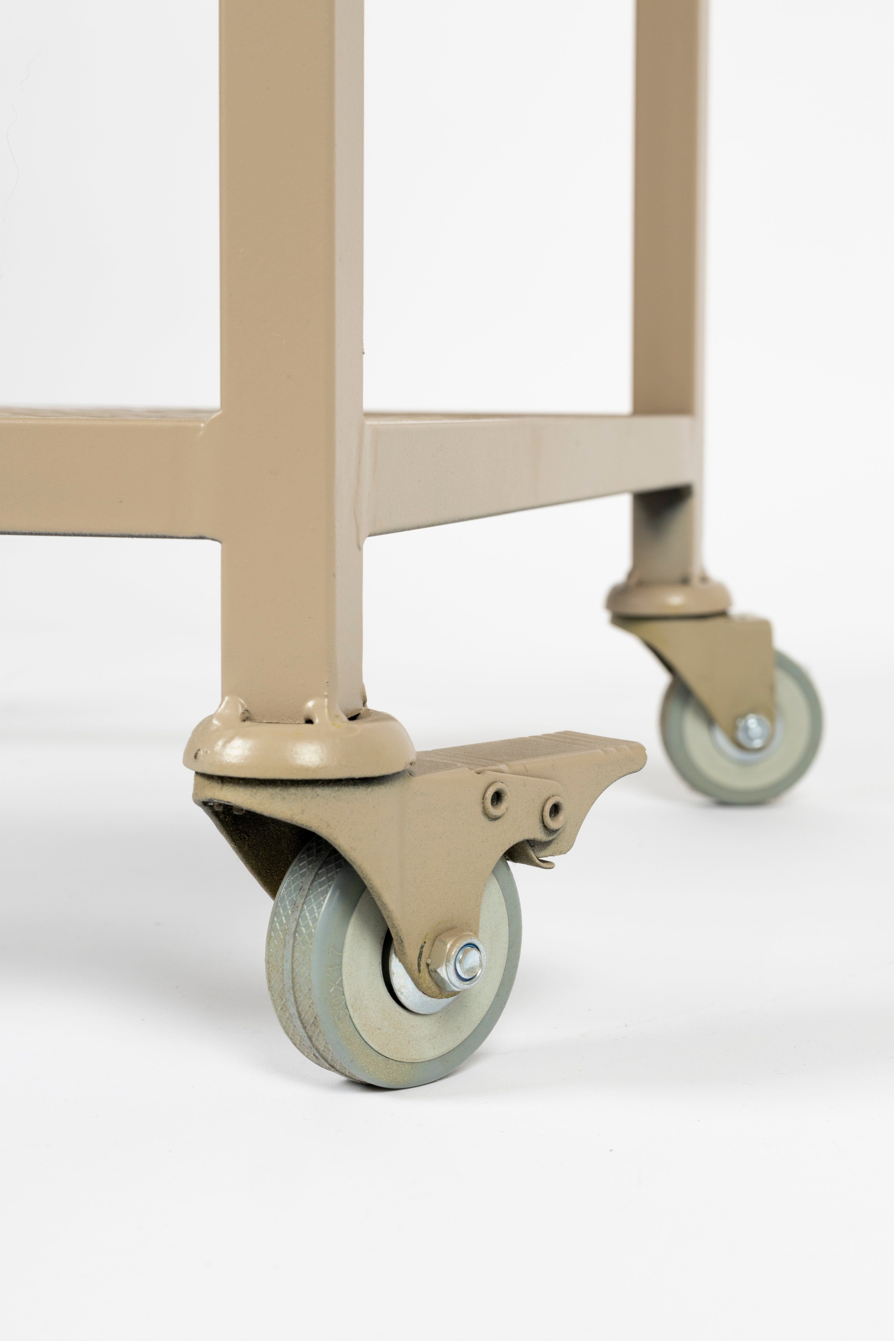 Regalschrank im Loft-Stil auf Rollen BOTAN grau-beige