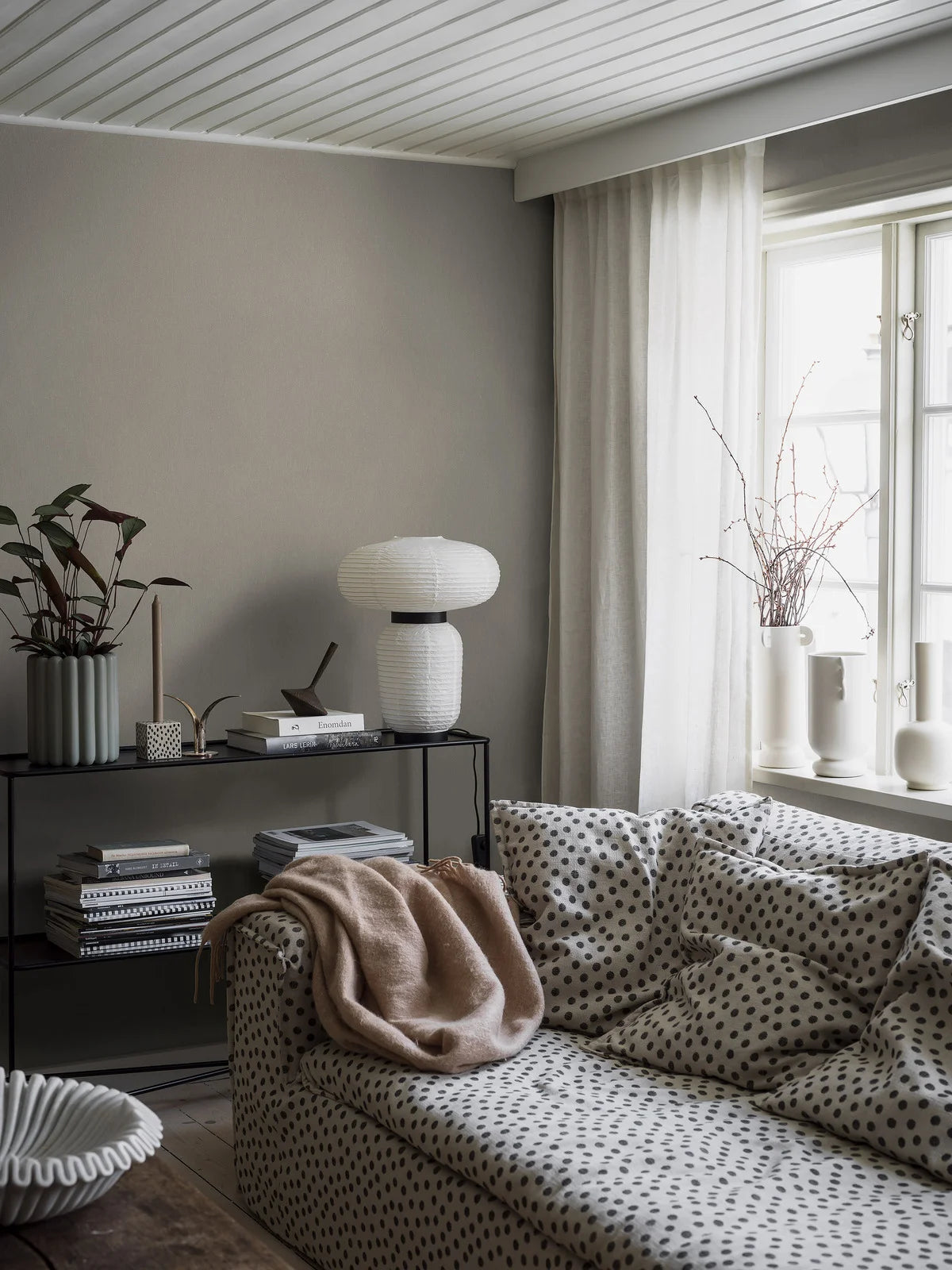 Structuurtapijt dat linnen imiteert LINEN - MUSCOT LINEN lichtbruin