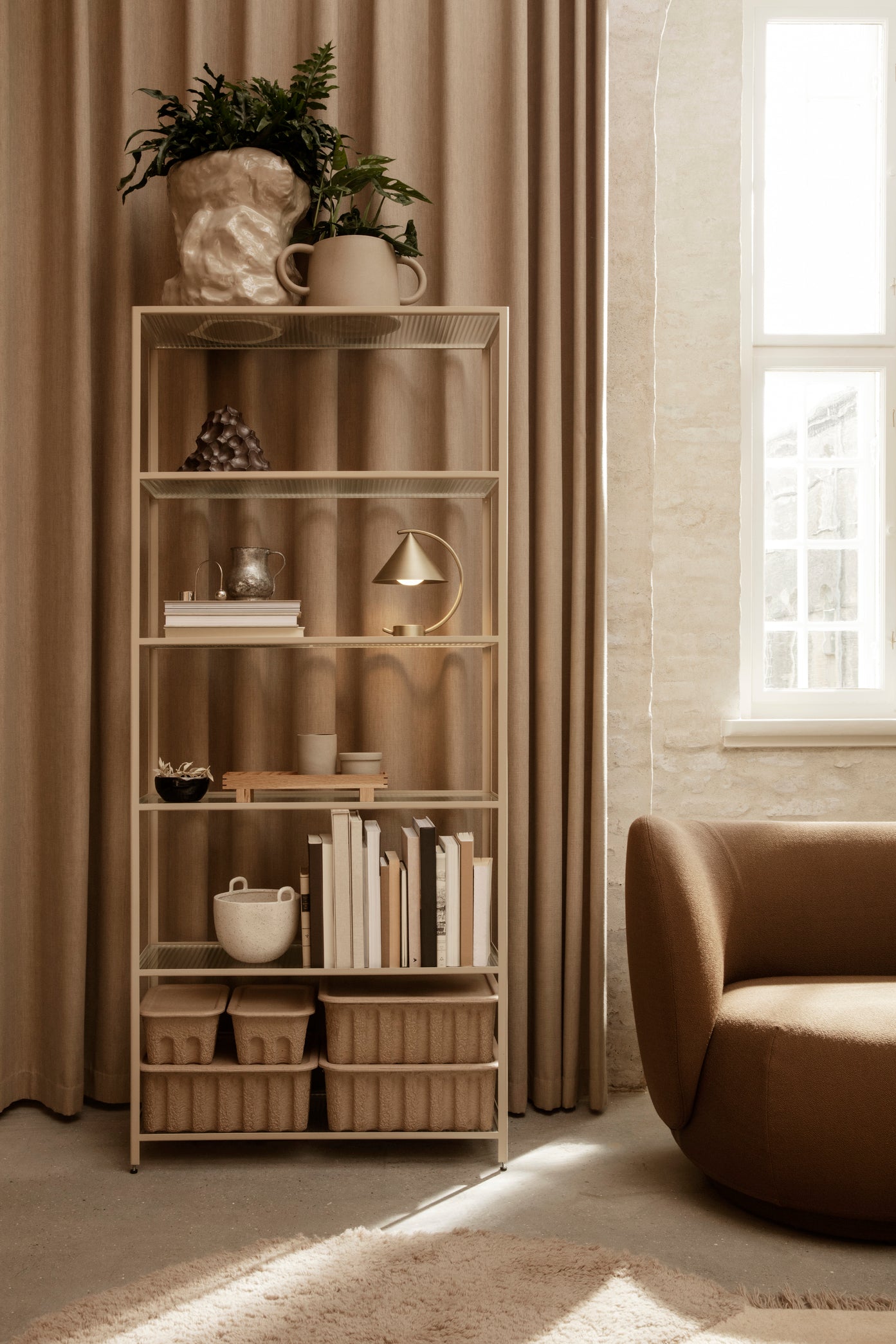 Wazon TUCK beżowy – szkło, ferm LIVING