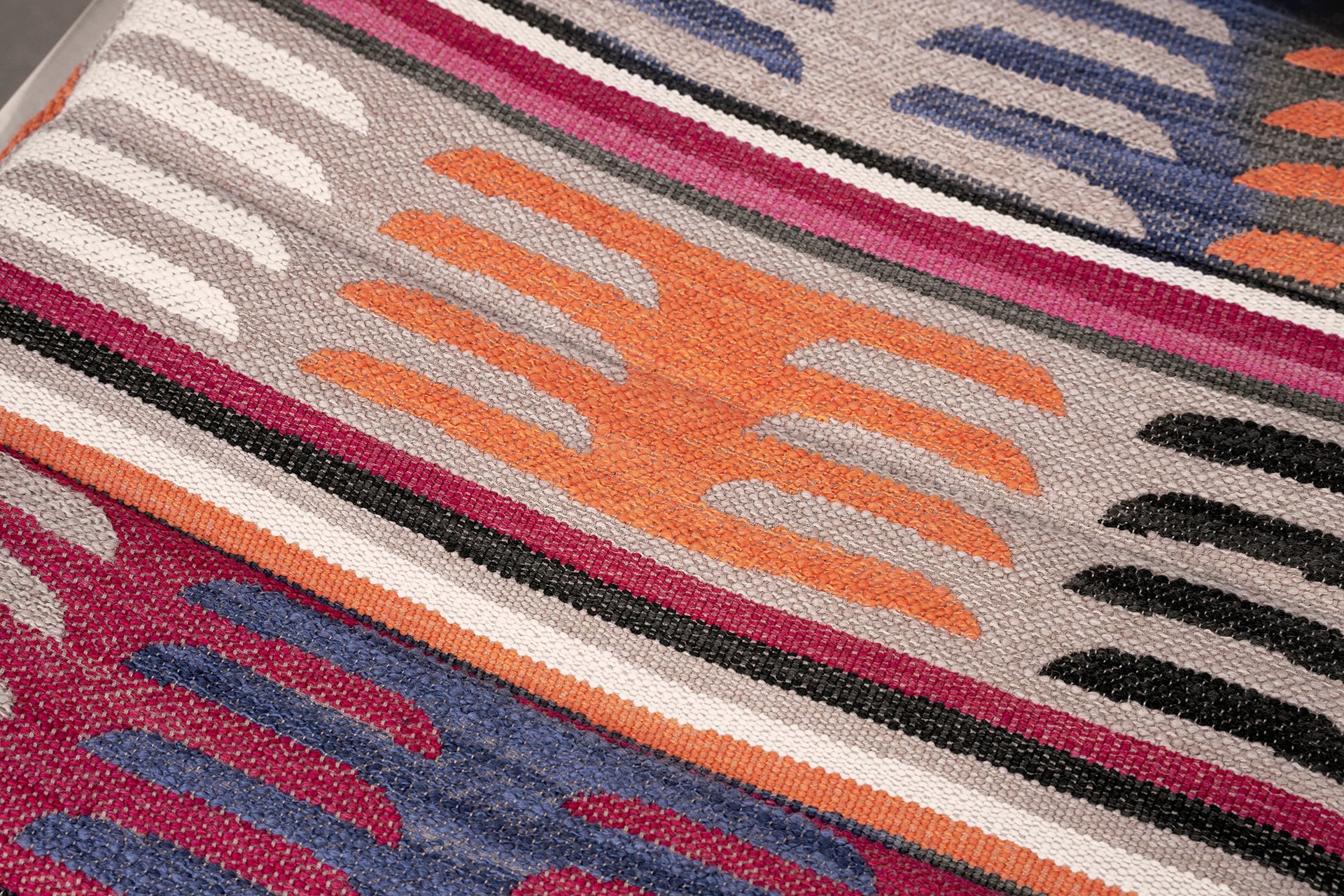 Bureau stoel 452 - TODOS SANTOS in blauw en oranje met metalen basis