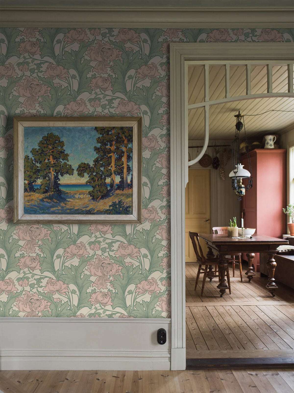 Vliesbehang met plantaal patroon SIRI pastelroze met beige en groen