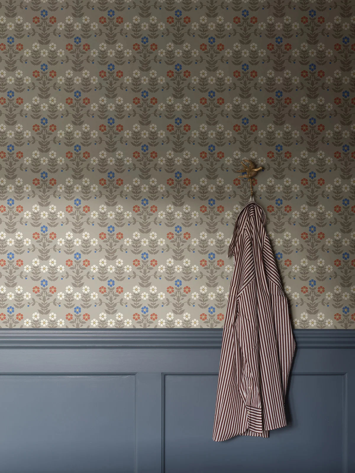 Beige wandtapijt met bloemenmotief SIPPOR bruin met rood