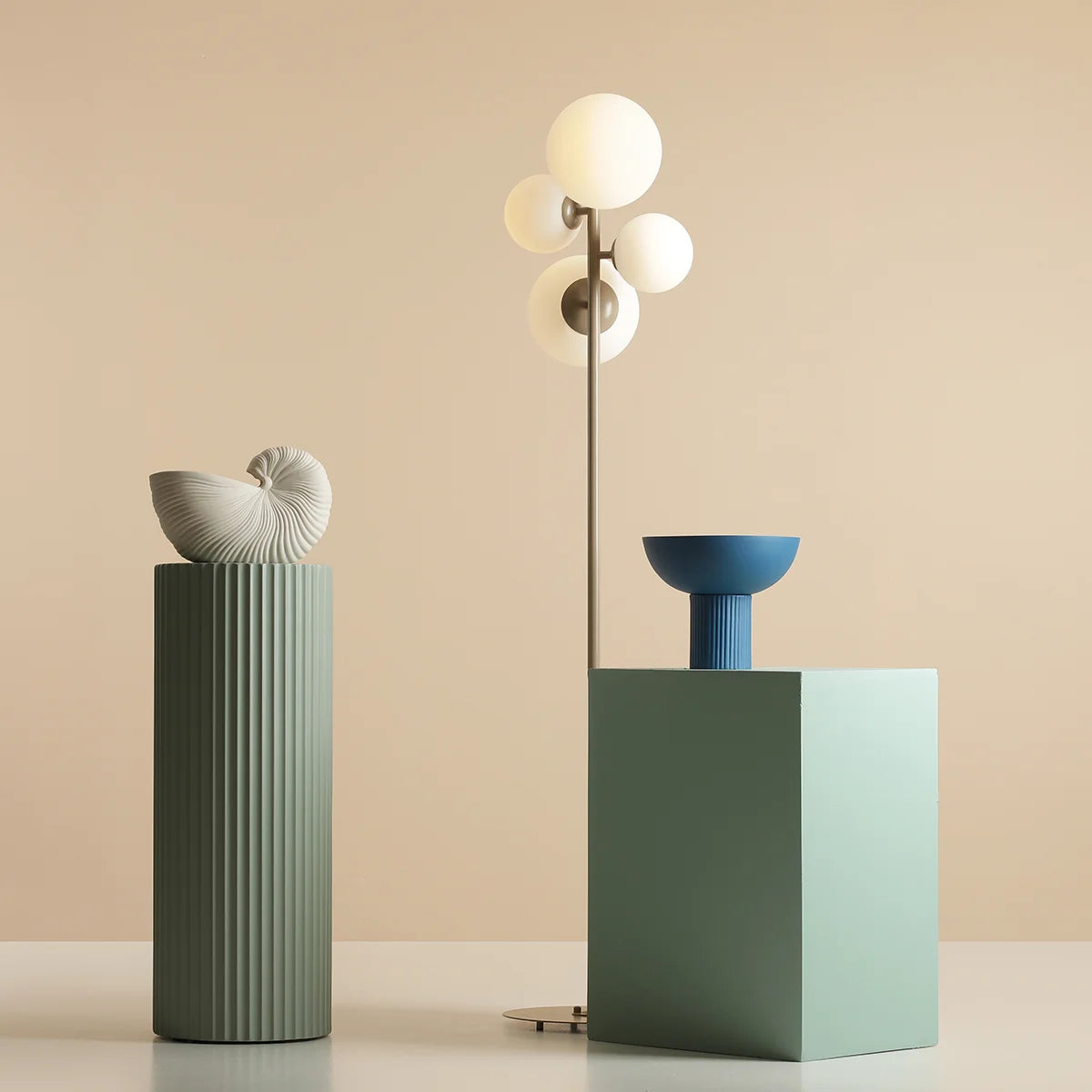 Bloom floor lamp beige