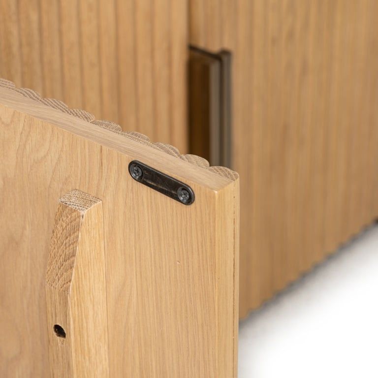 RTV-Szrank BELFORT Eichenfurnier