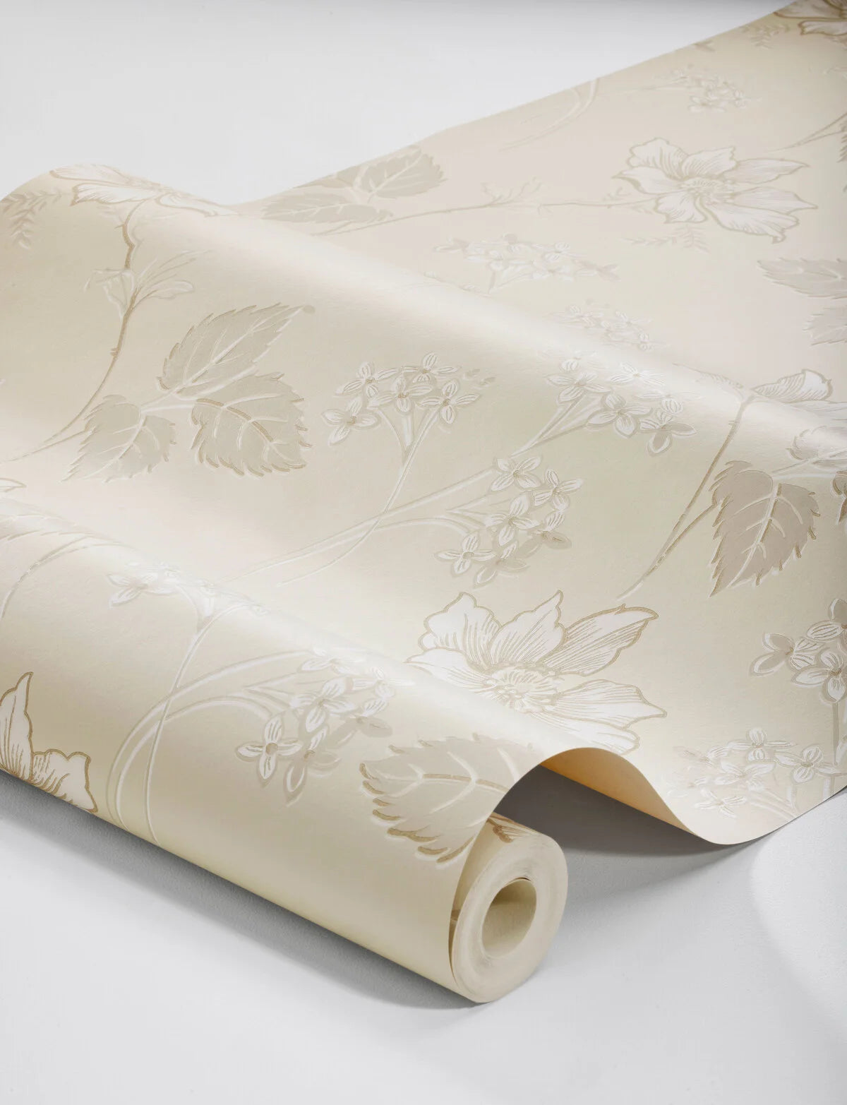 VALBORG Floral Pattern Wallpaper in Sand