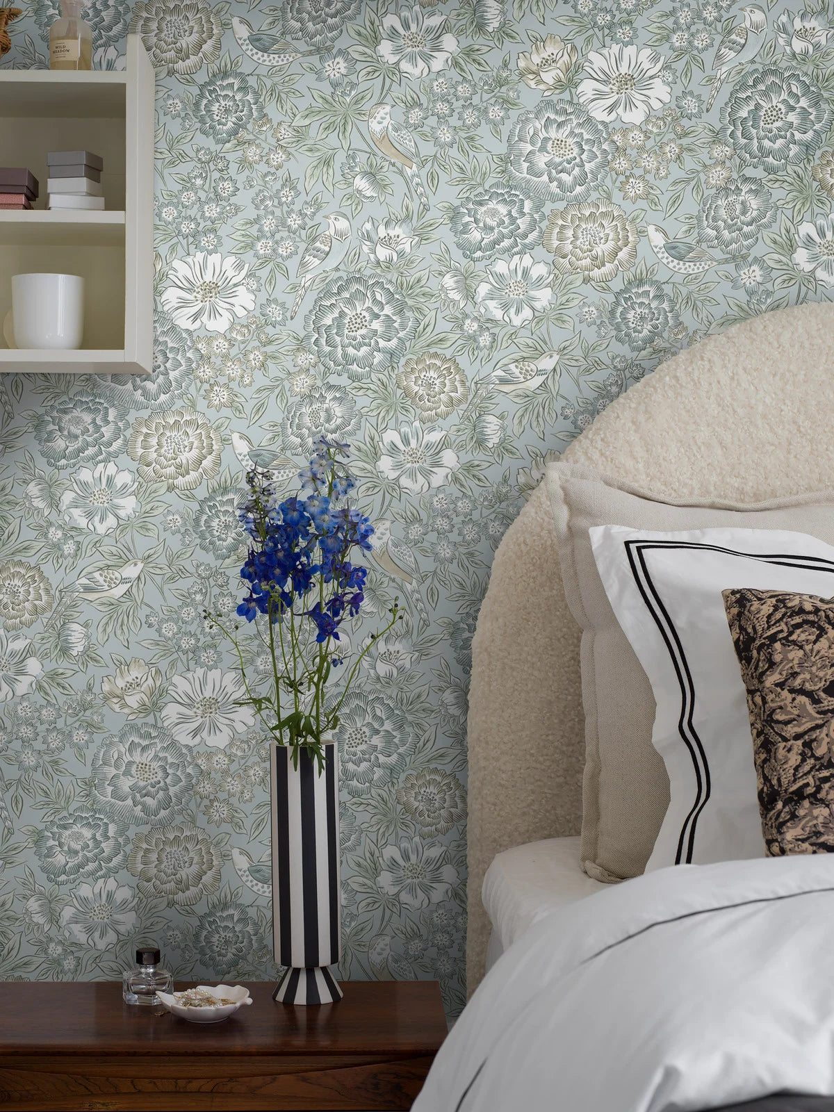 DAGMAR Mint Green Floral Pattern Wallpaper with White
