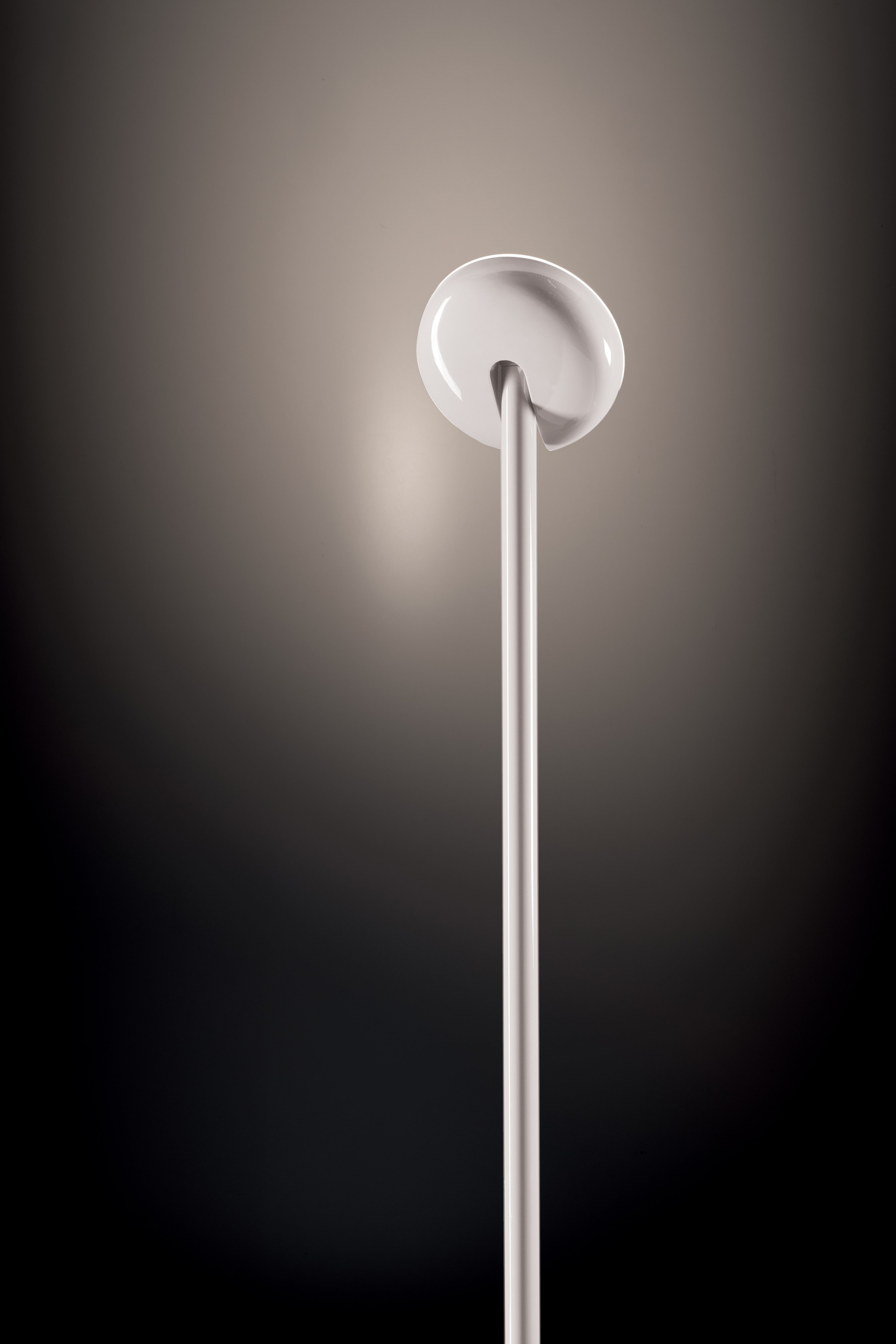 Lampa podłogowa CABRIOLETTE połyskujący biały