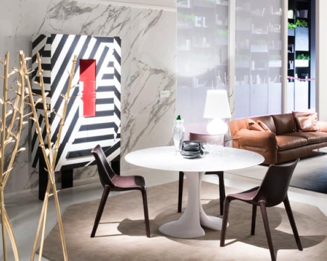 Zwart-witte ZIQQURAT rek