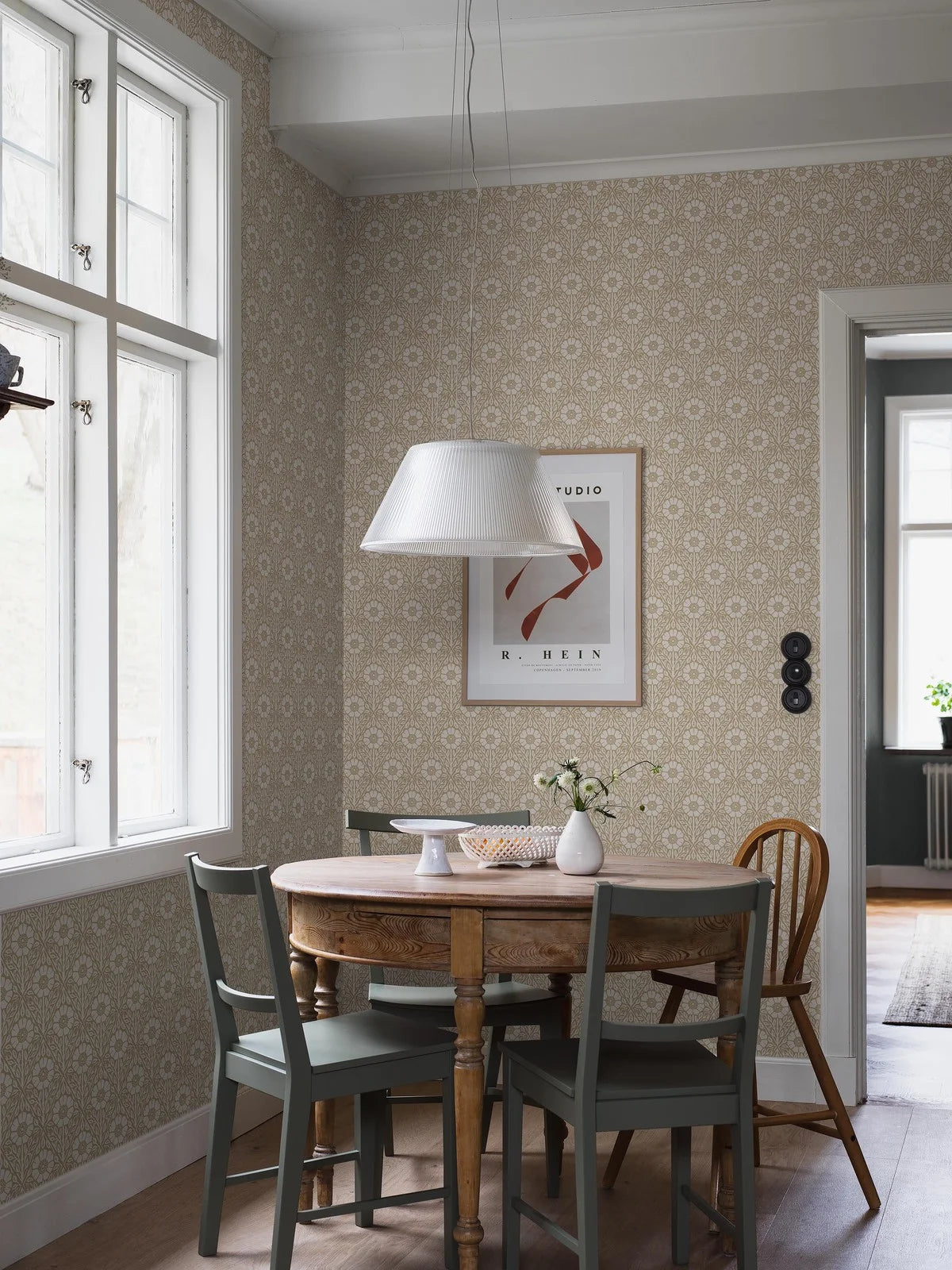 Tapete mit Pflanzenmotiv in Blumen NYPONROS braun mit Weiß