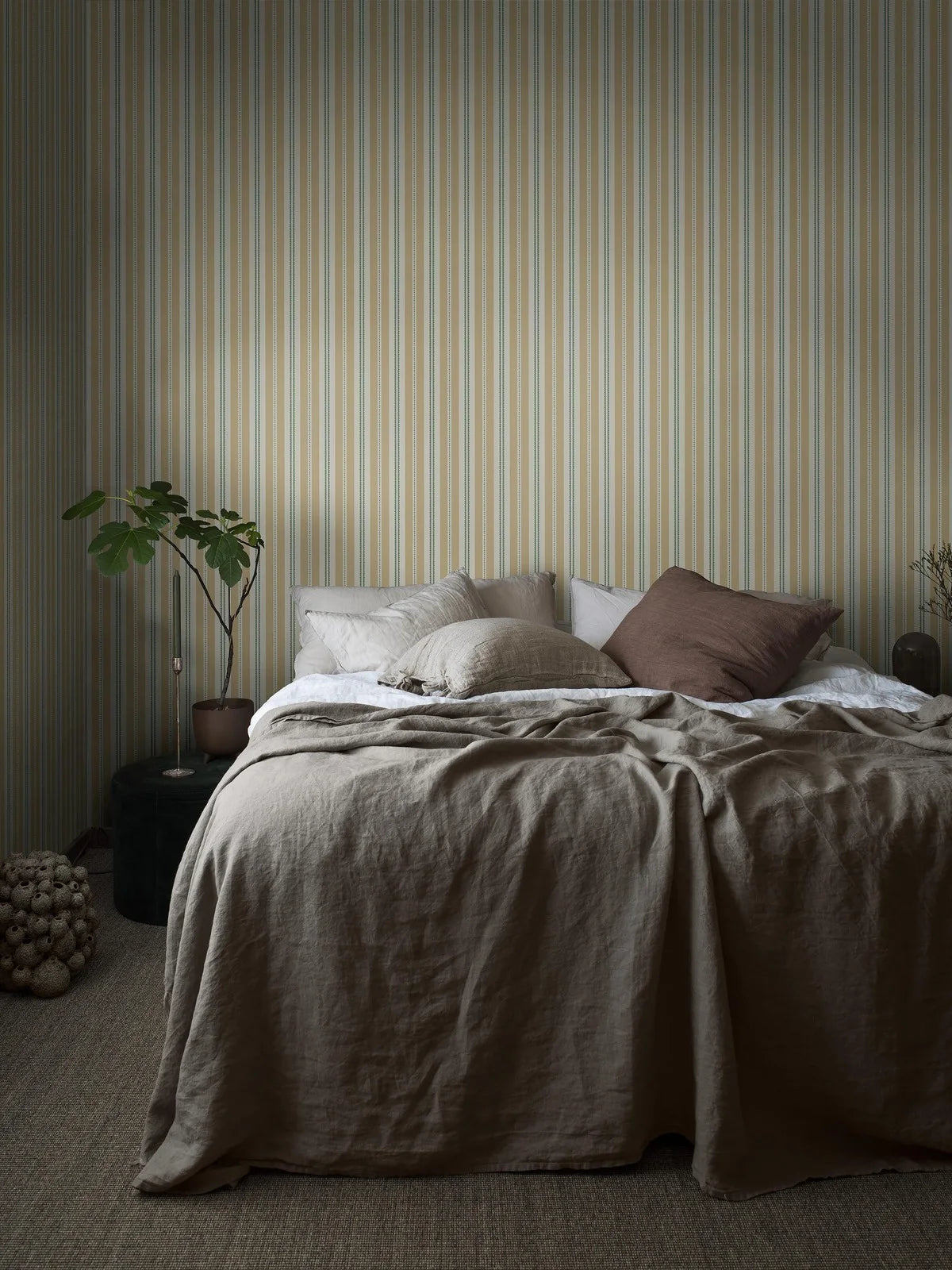 Gestreepte behang HEDDA geel met wit