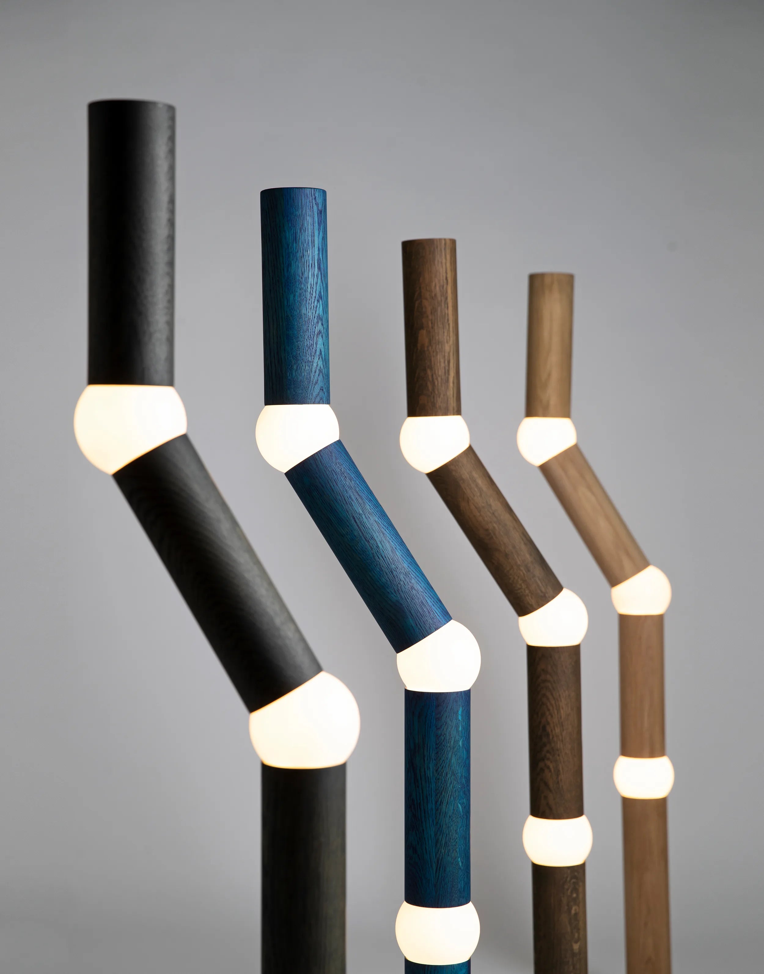 Vloerlamp LIGHTBONE blauwe eik