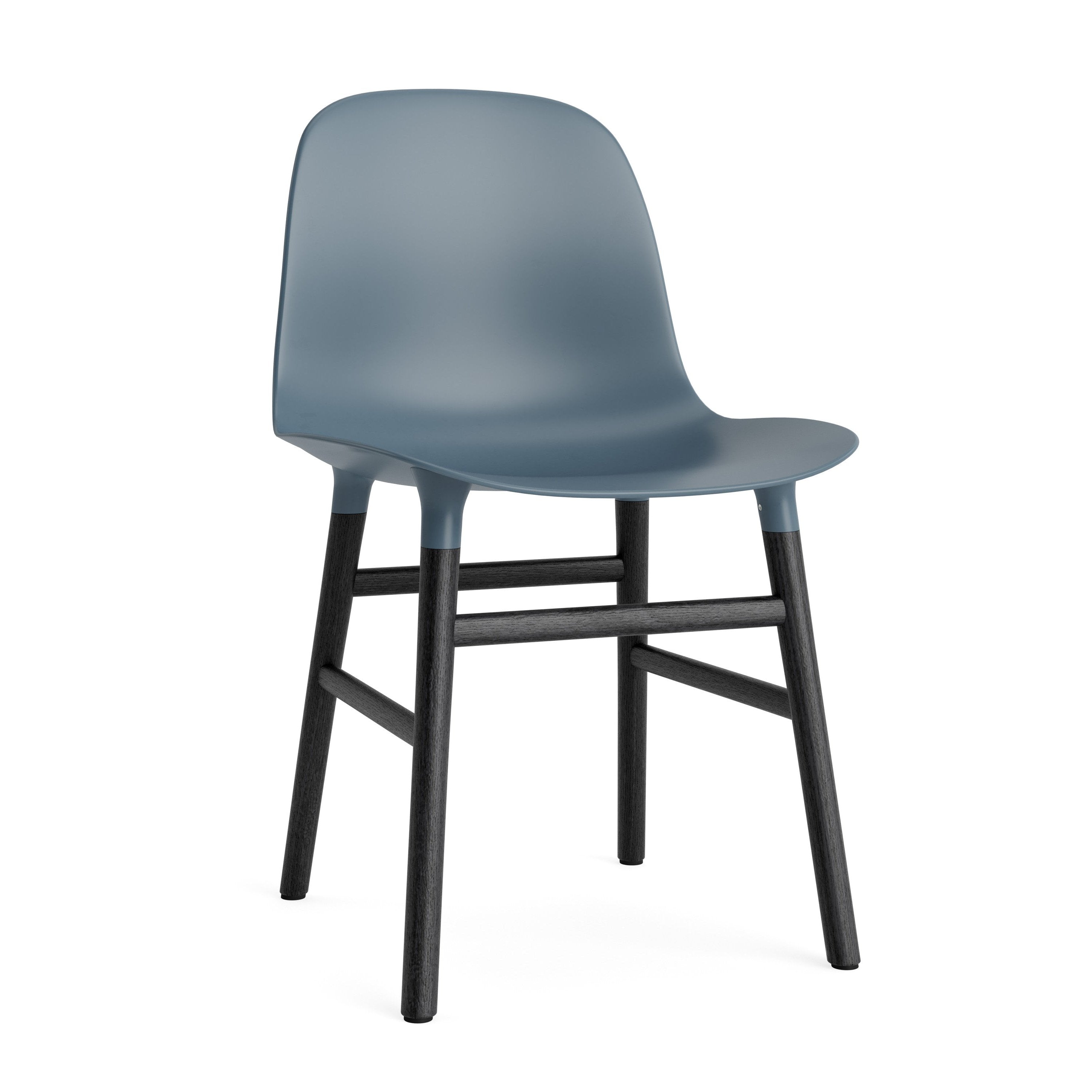 Krzesło FORM błękitny z czarną dębową podstawą – Normann Copenhagen