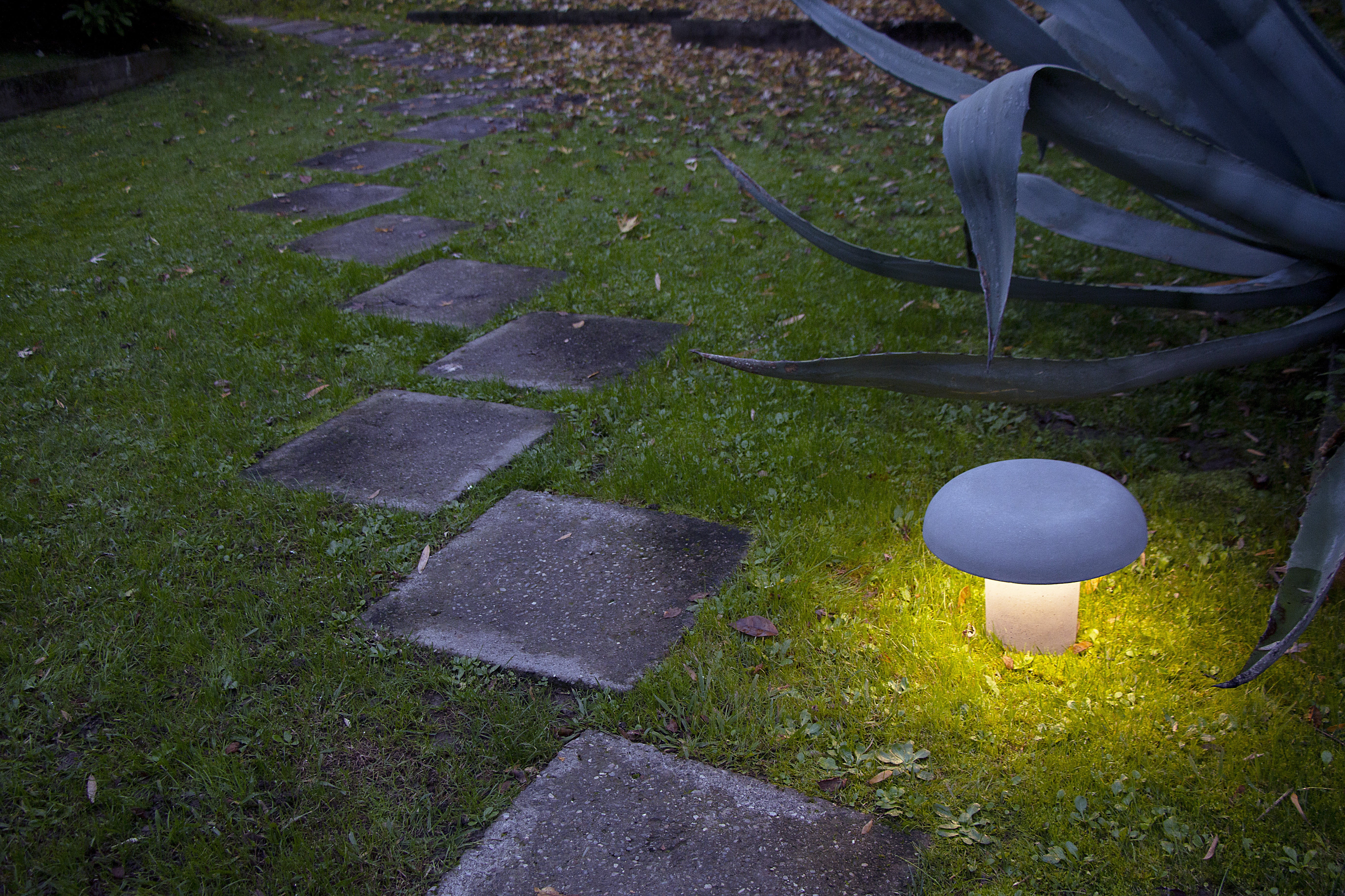 Buitenlamp AMANITA grijs beton