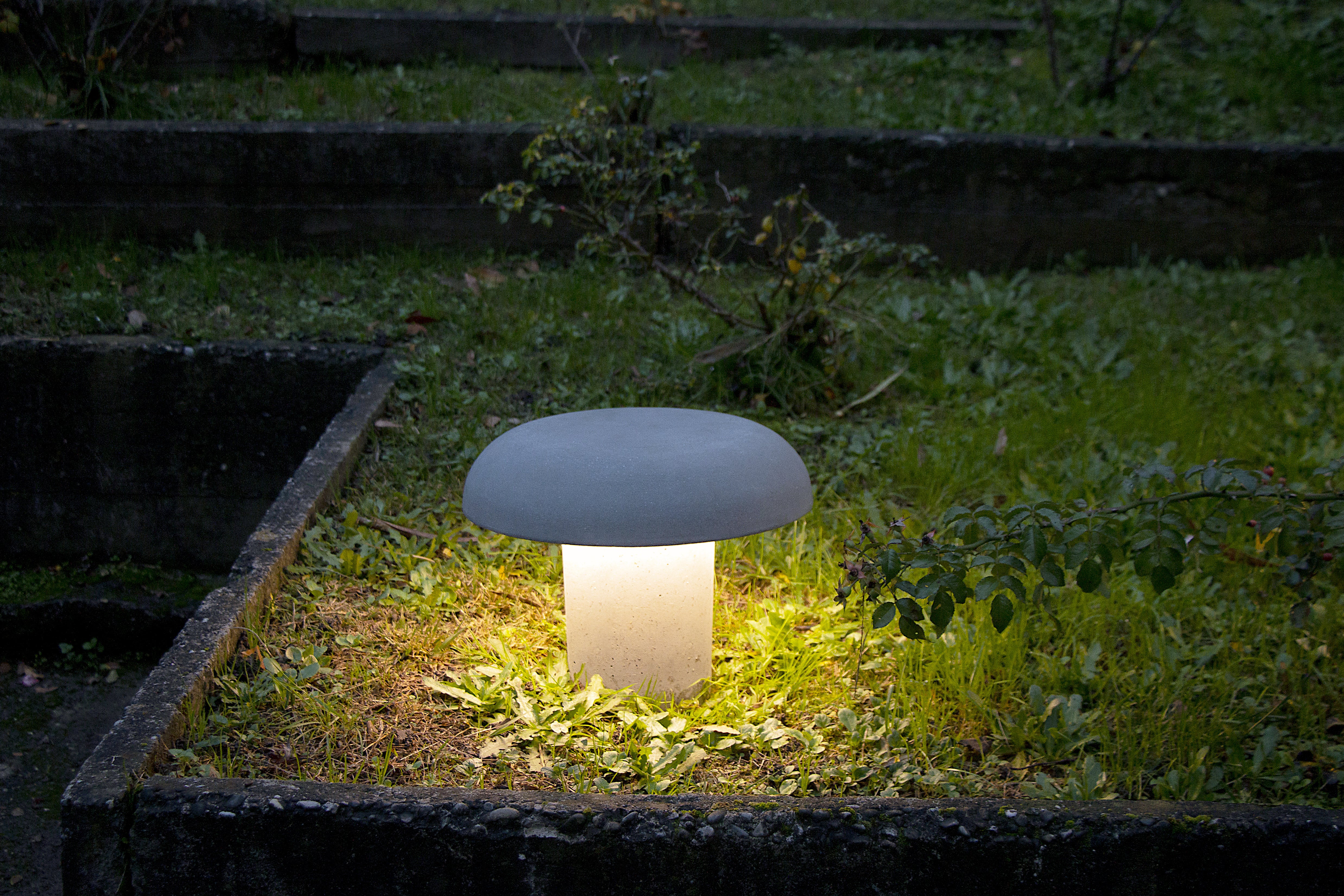 Buitenlamp AMANITA grijs beton