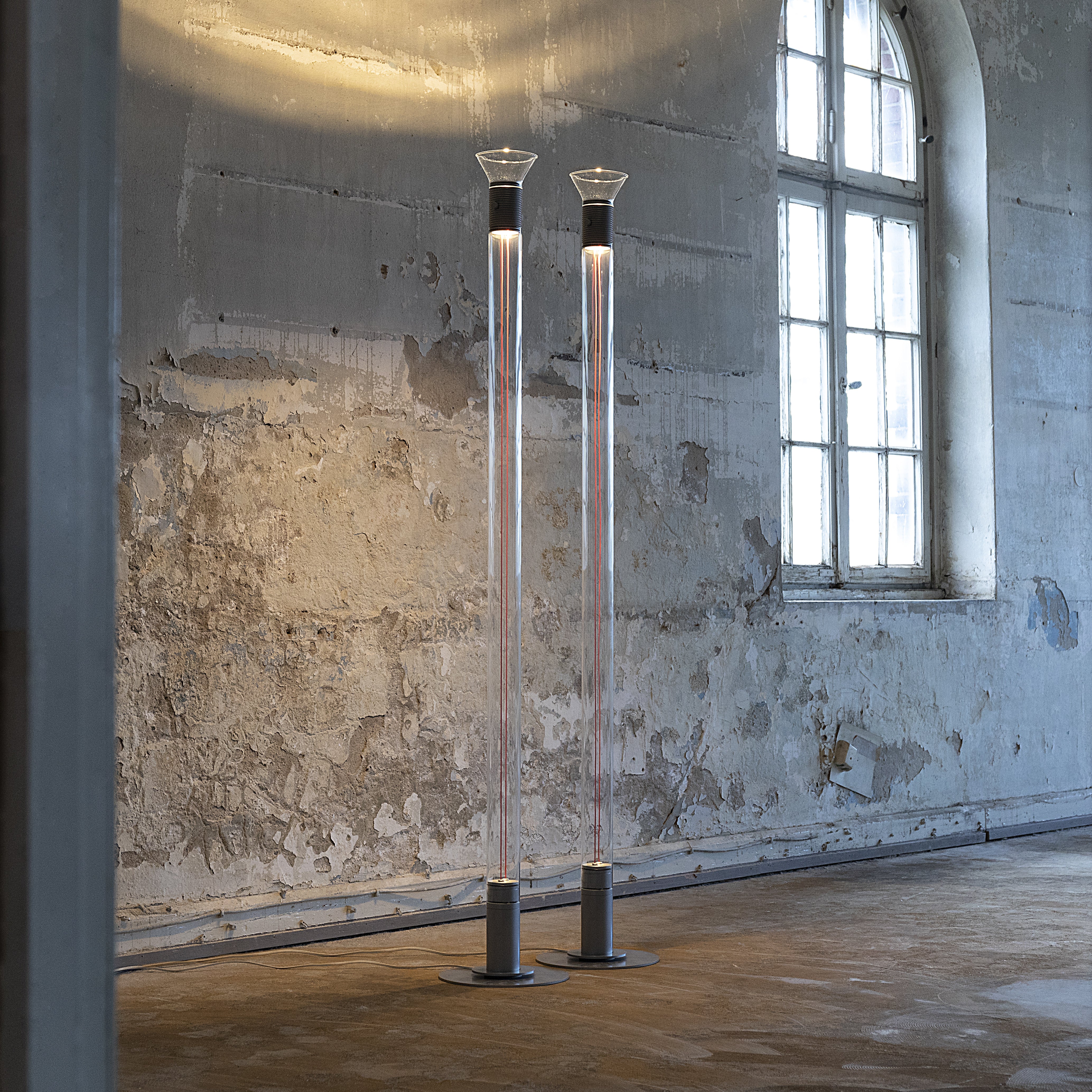 Vloerlamp DIA transparant met matte bruine elementen
