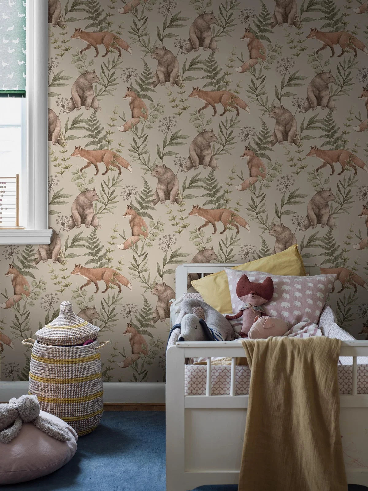 Tapete für Kinder mit pflanzlichem und tierischem Motiv WILD FOREST beige