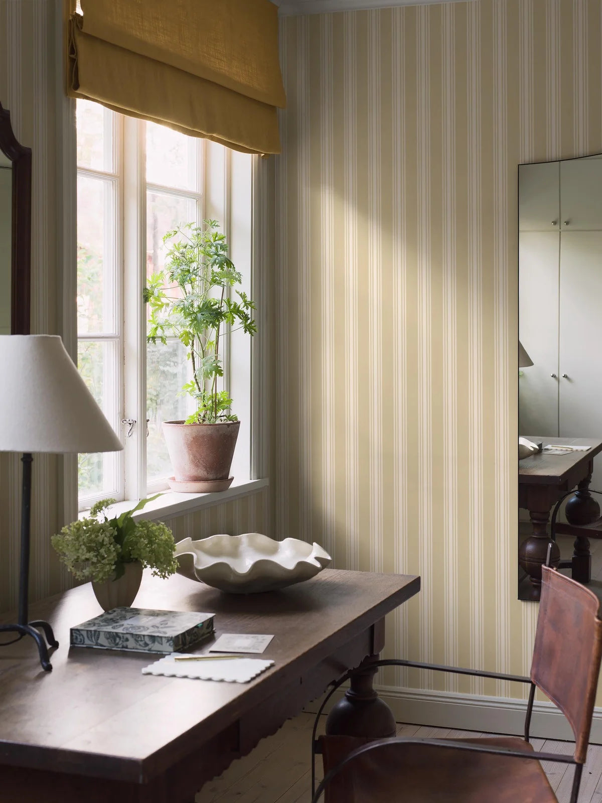GUNNEBO Yellow and White Striped Wallpaper
