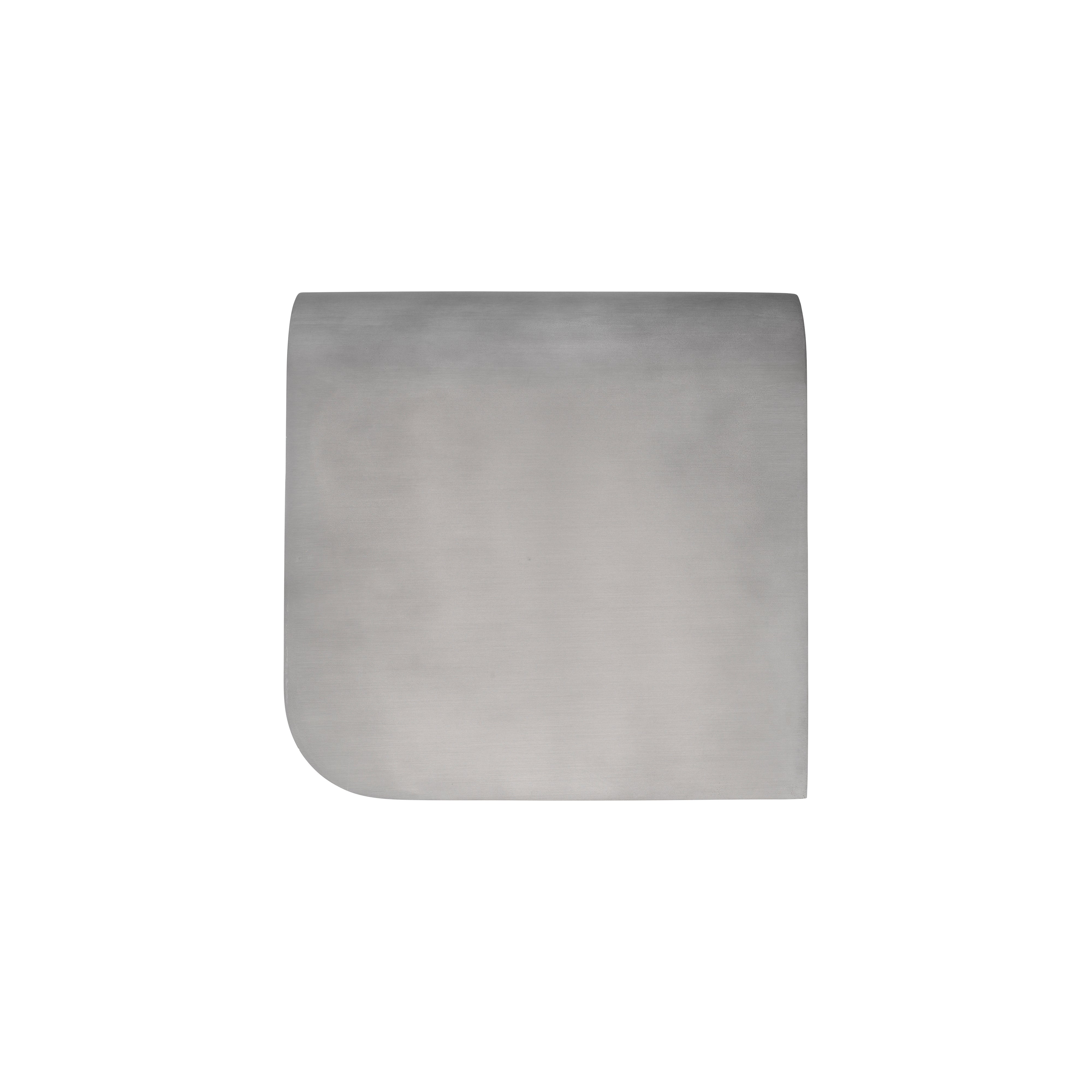 VOLUME Aluminium-Beistelltisch