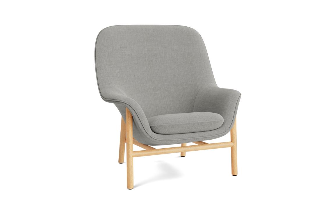 Drape High armchair with an oak base