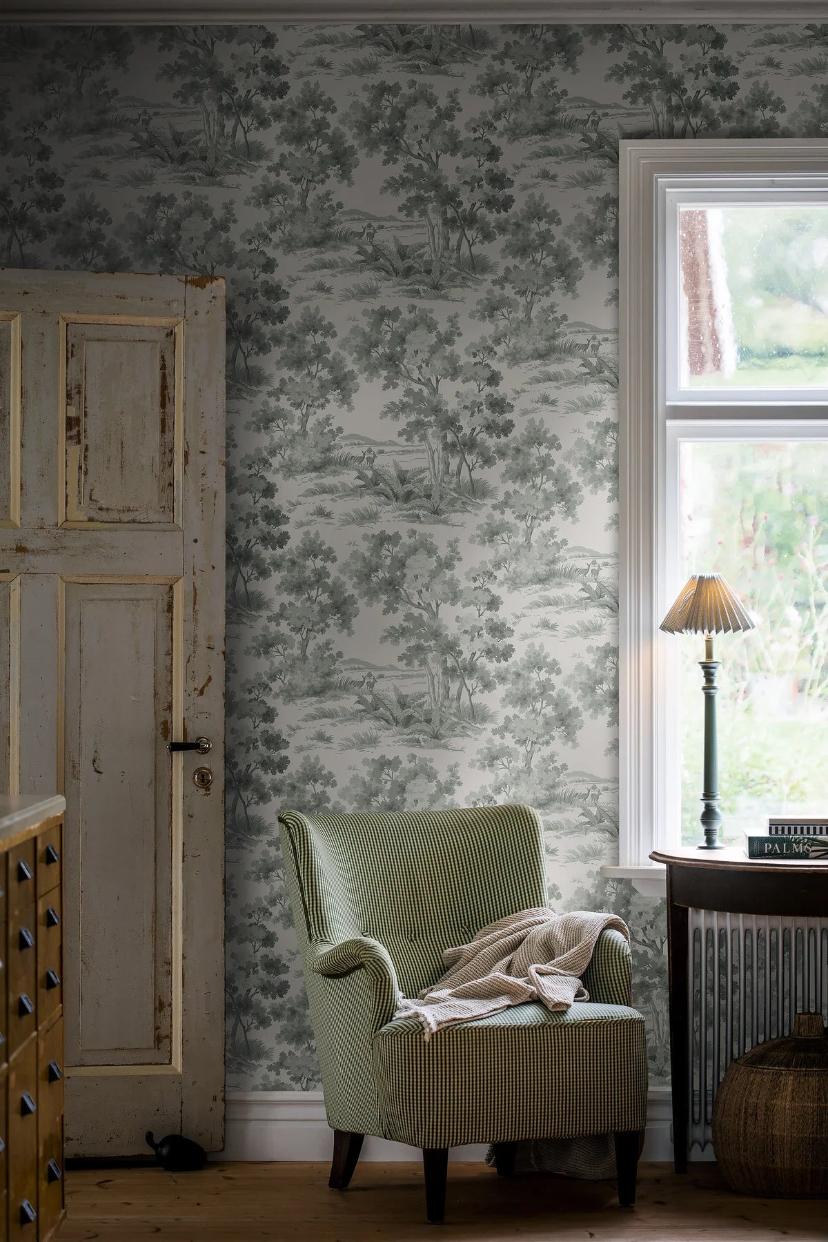 Vliesbehang met plantaal patroon LANDLIJK OCHTEND beige met groen