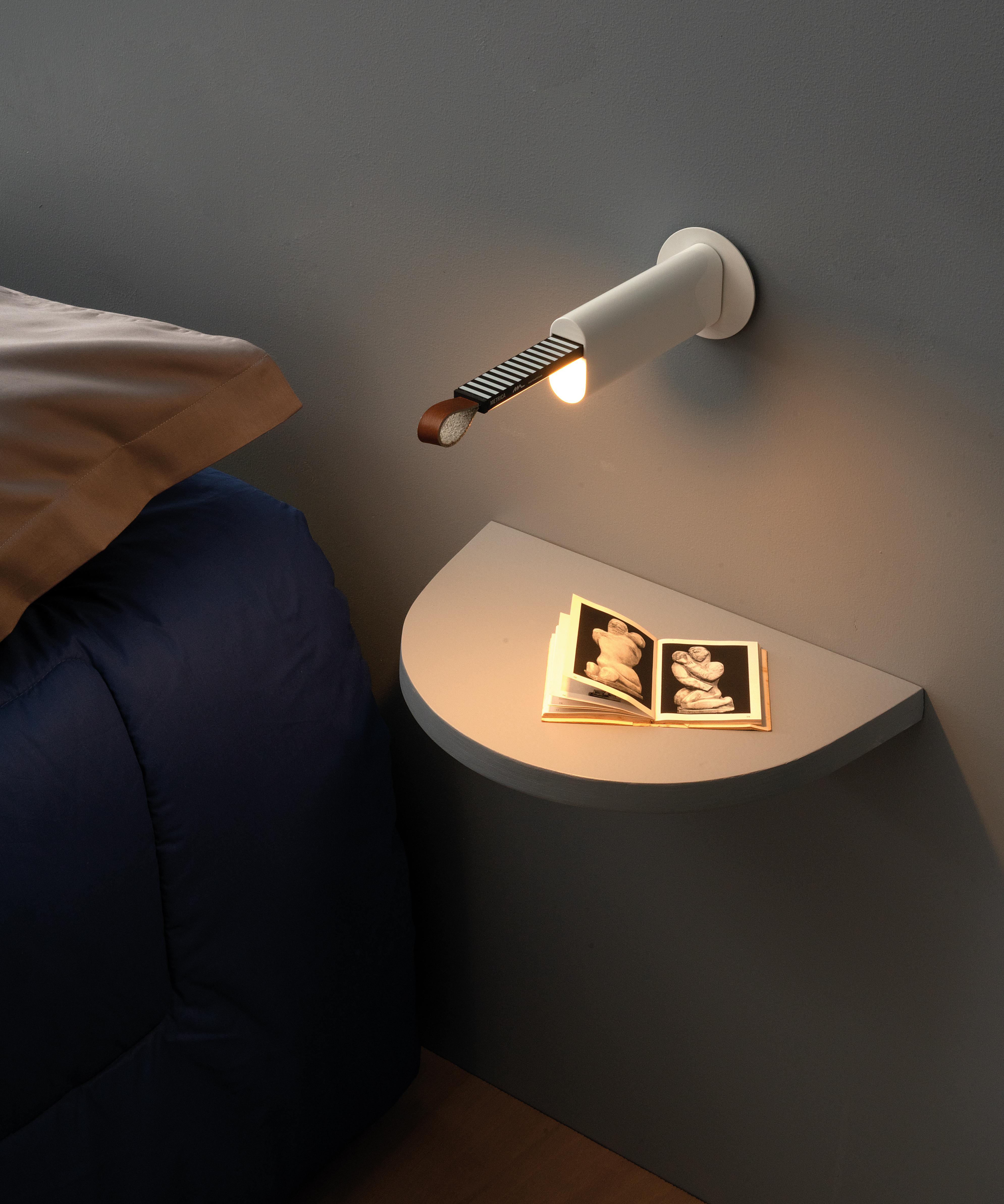 Wandlamp METRICA glanzend wit