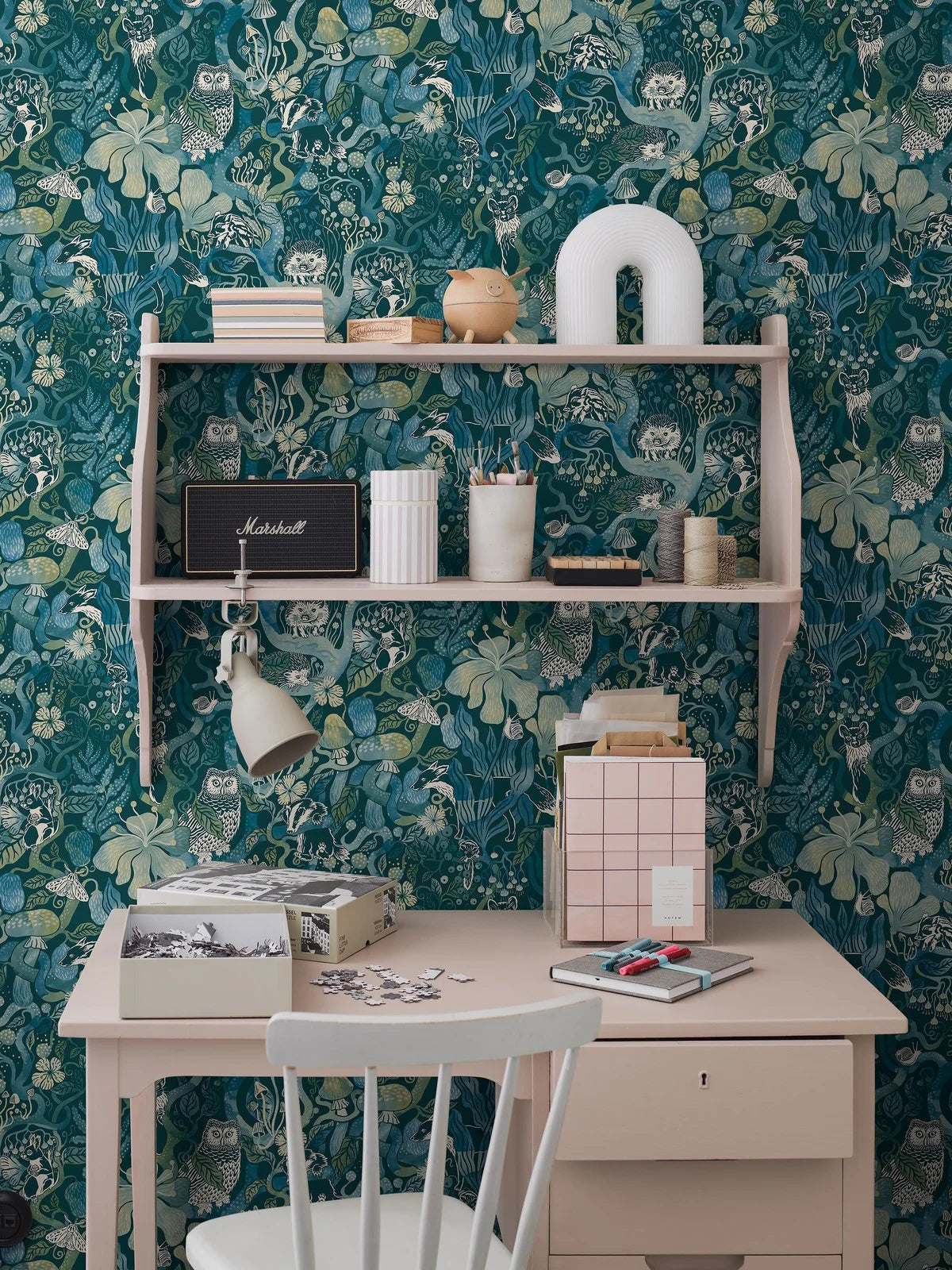 Kindertapijt met een sprookjesachtig bosmotief MAGIC WOODS turkoois