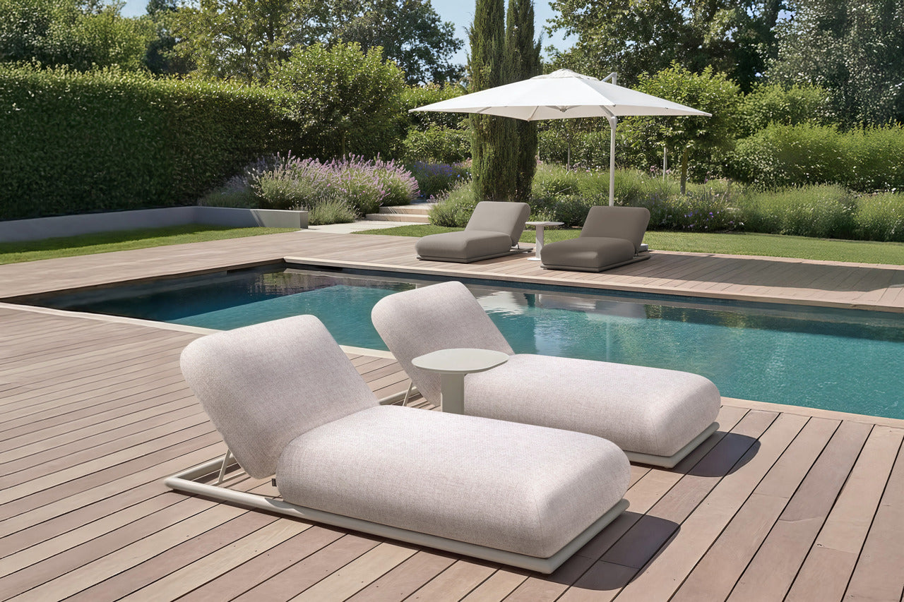 SULLIVAN Lounger in Gray Beige