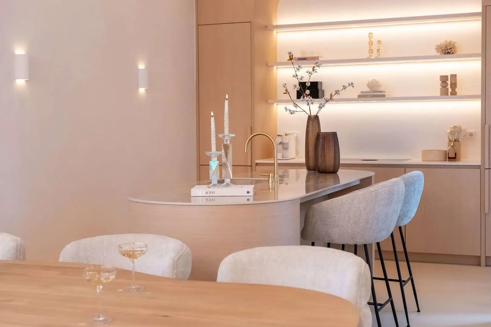 Ovale tafel FICTUS beige