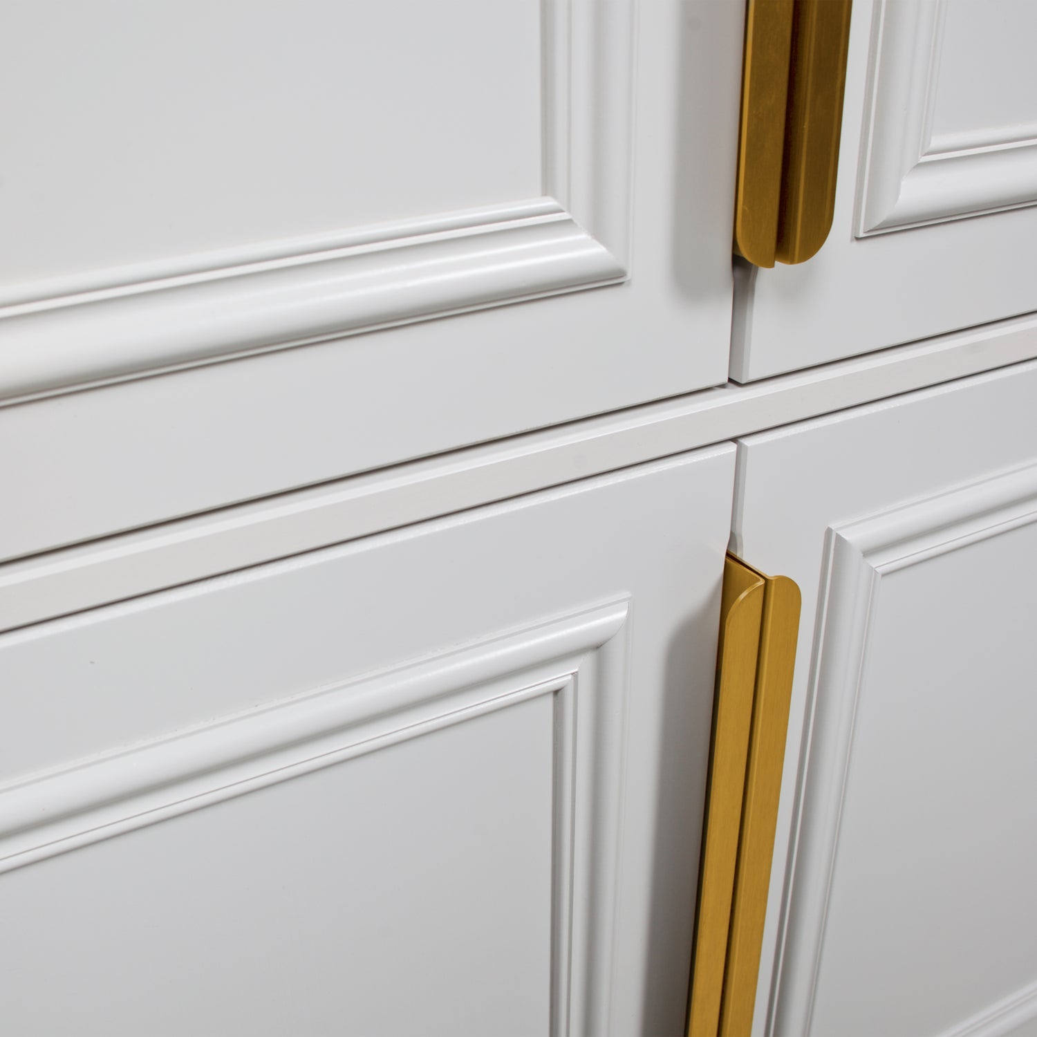 Kast met stang ORGANIZE lichtgrijs met antiek goud