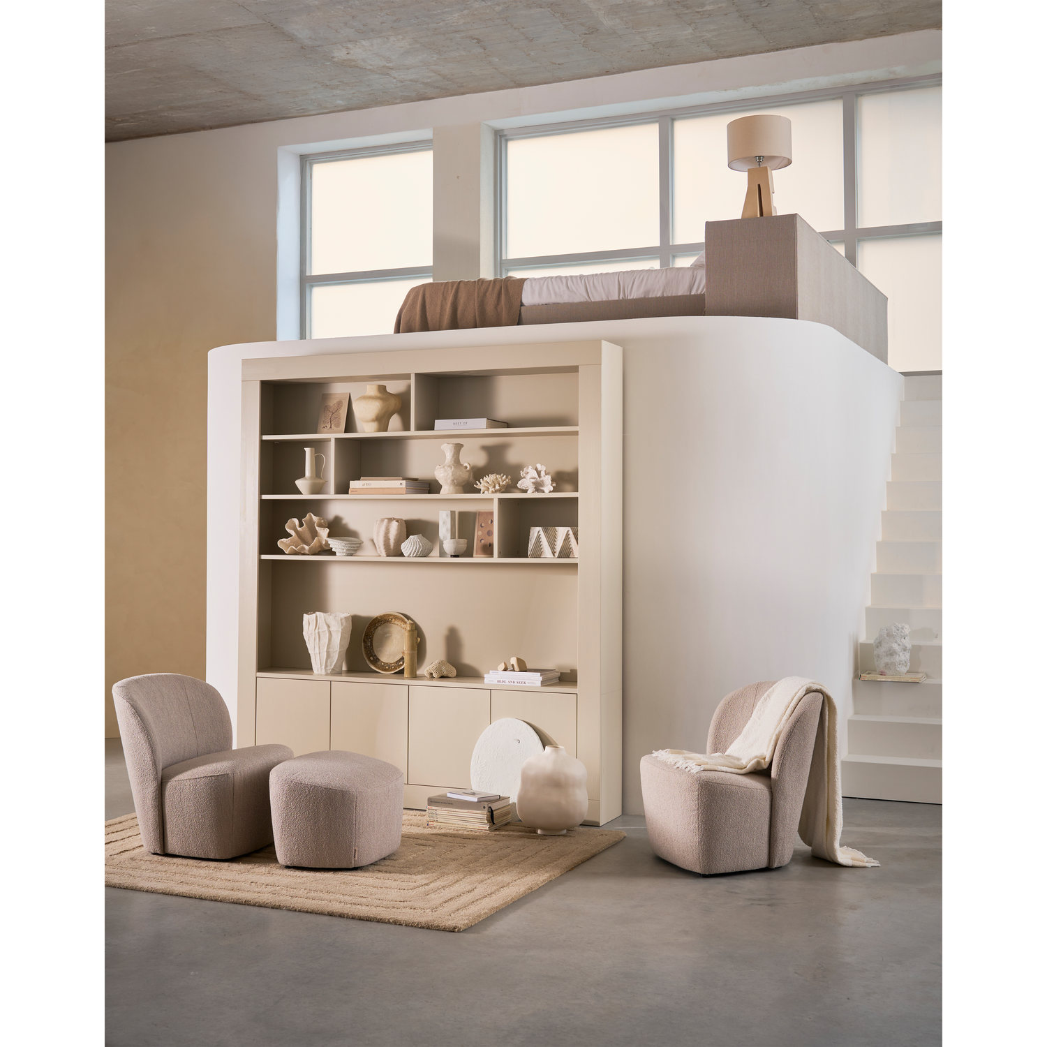 Sessel LOFTY grauer Bouclé