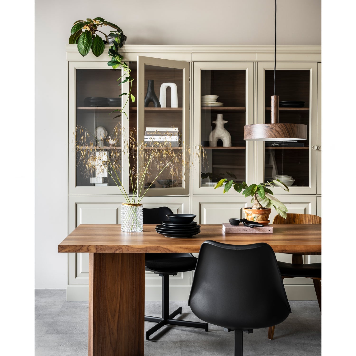 CHOW Display Cabinet in Gray Beige