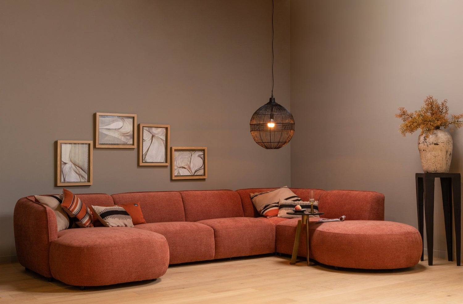 Eine Ecke in der Form der rechten Polly Rose