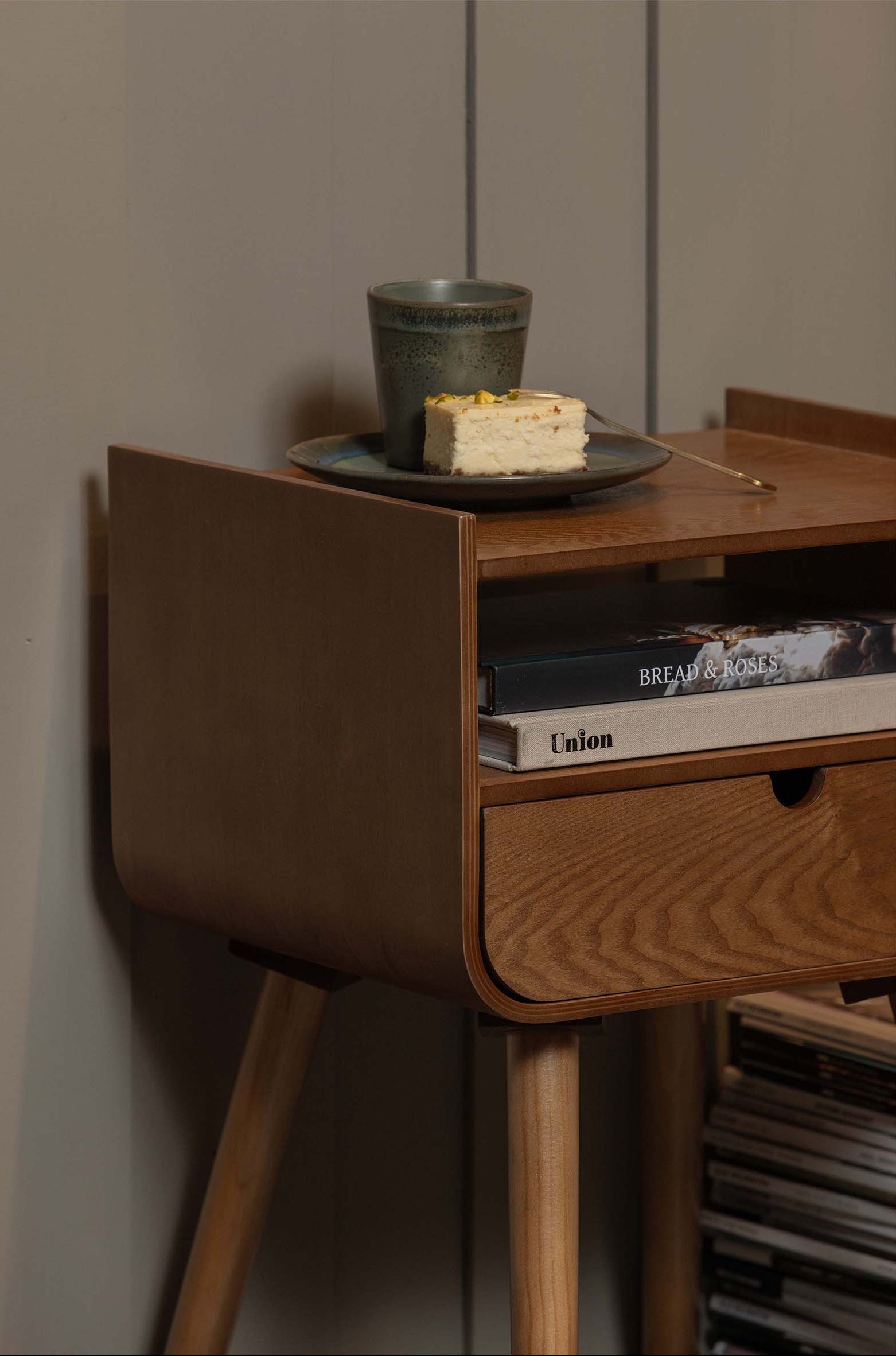 Nils brown night table