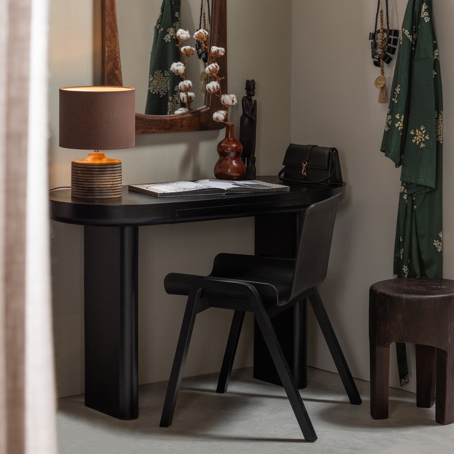 Mael desk black veneer