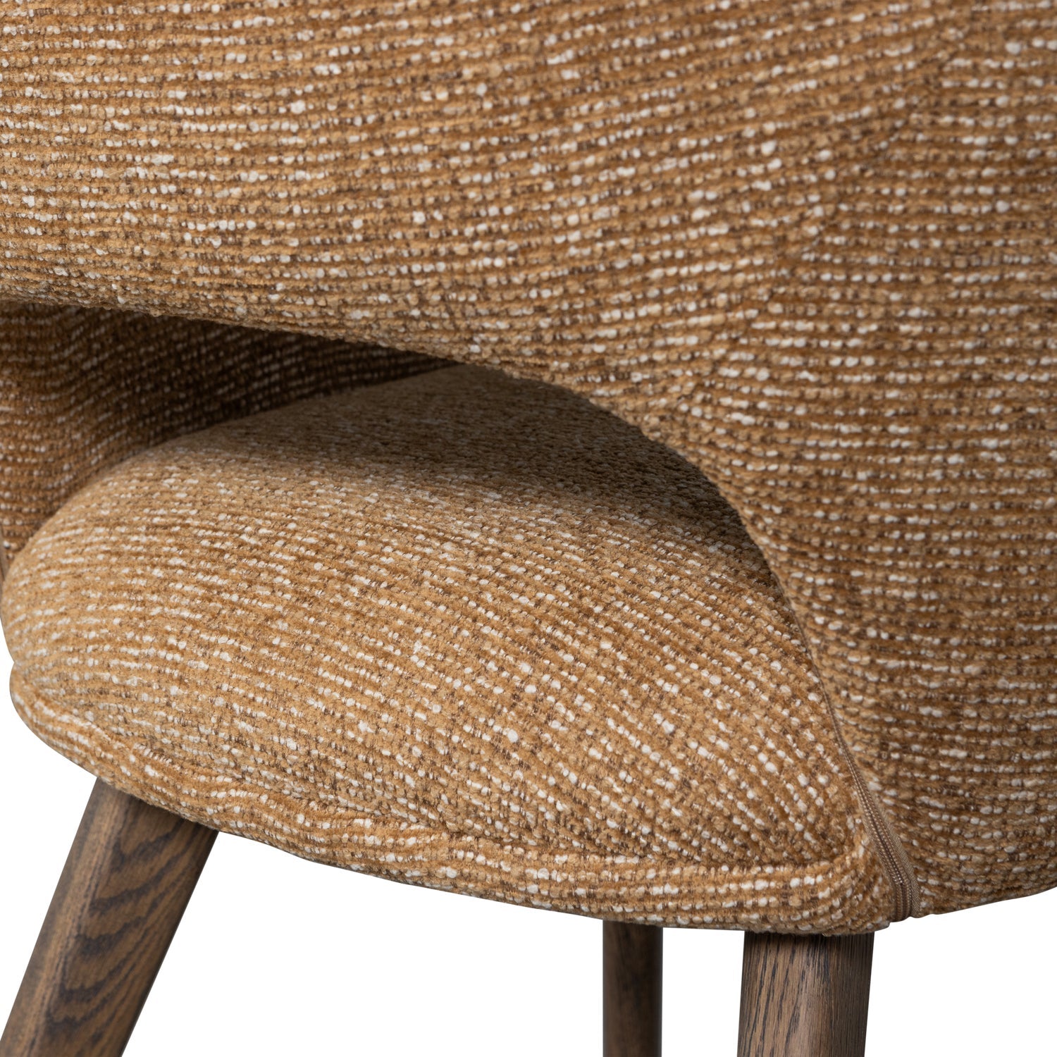 Stoel MURAT bruin met een donkerbruine eiken basis