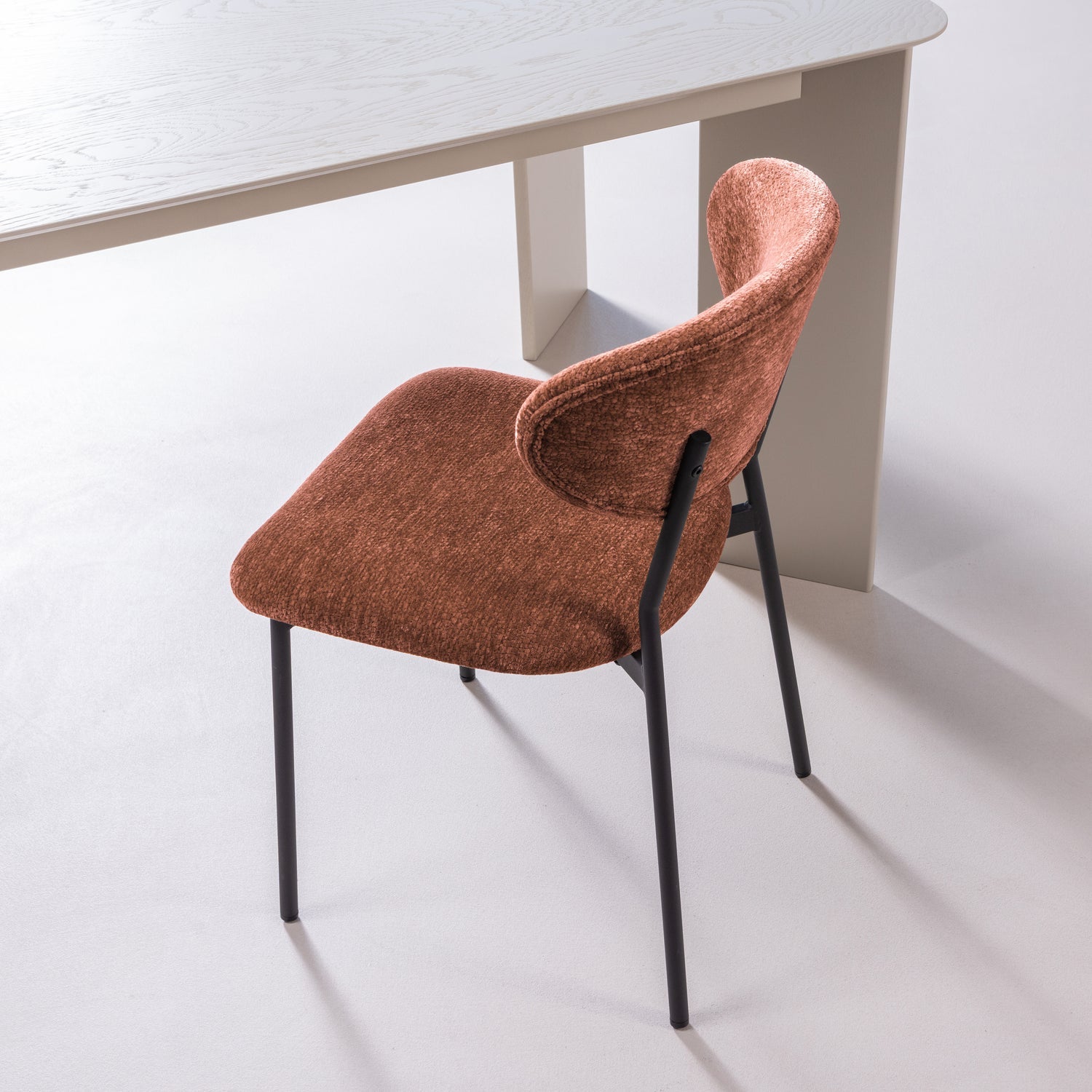 Stuhl KJELD braunes Chenille