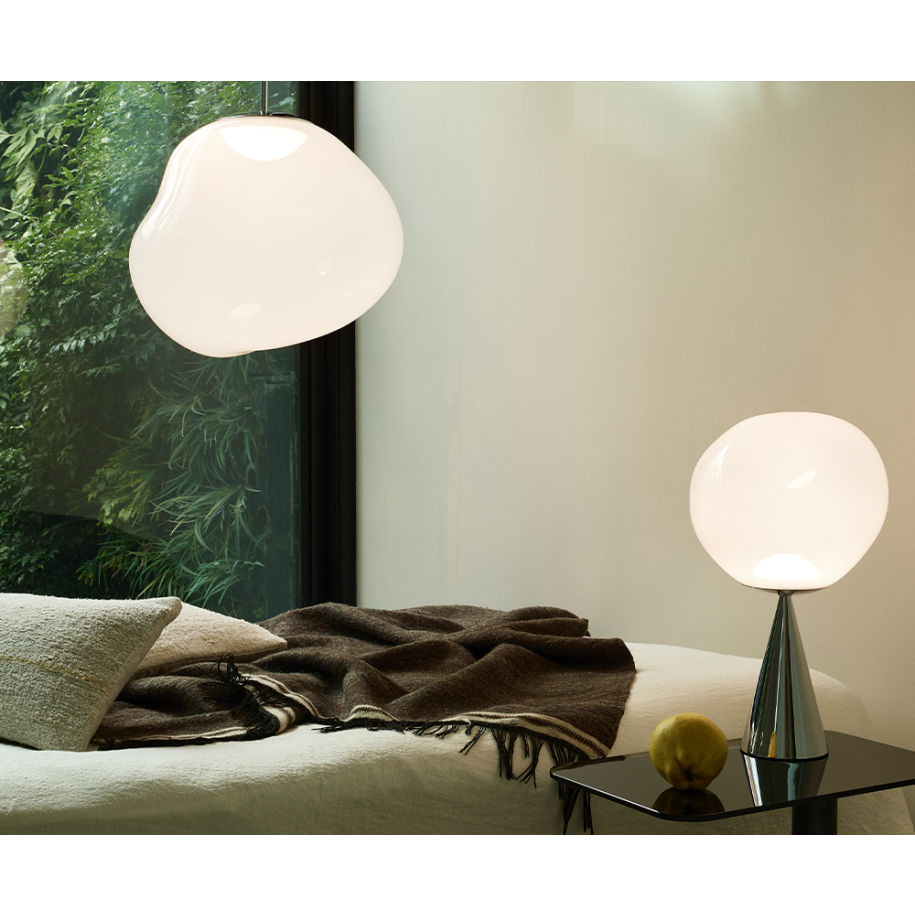 Hanglamp MELT met opaliserende afwerking in goud