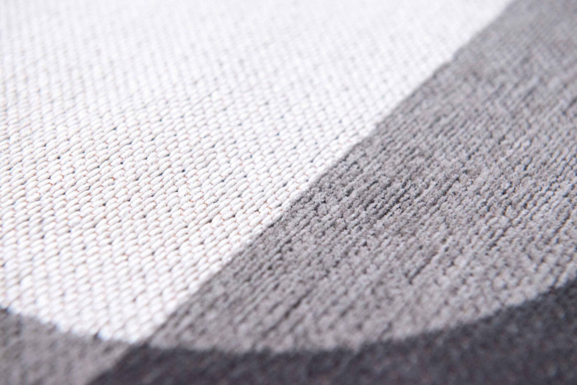 Vloerkleed MODULE SAXON BEIGE grijs-zwart