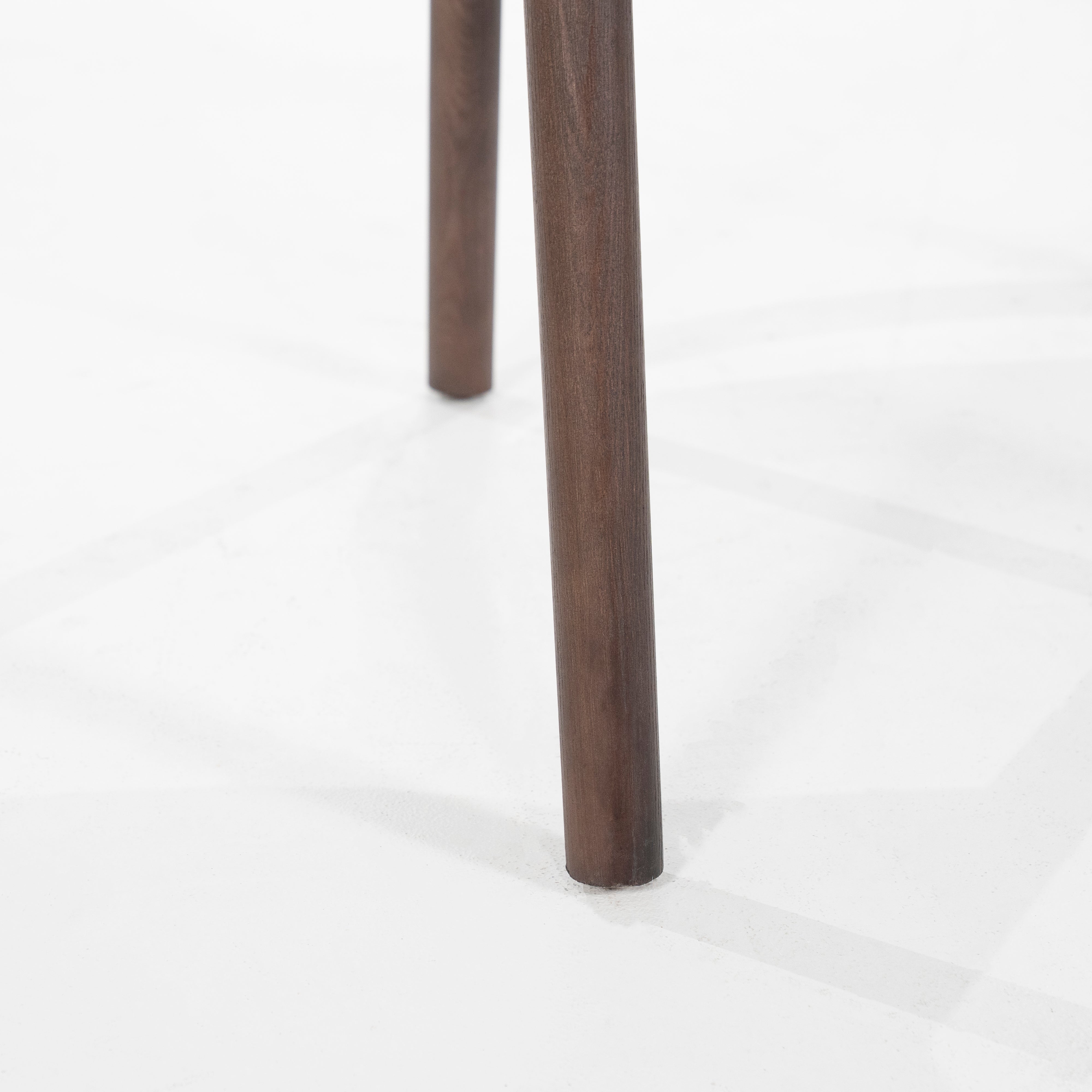 Stoel RAYVEN donker essenhout