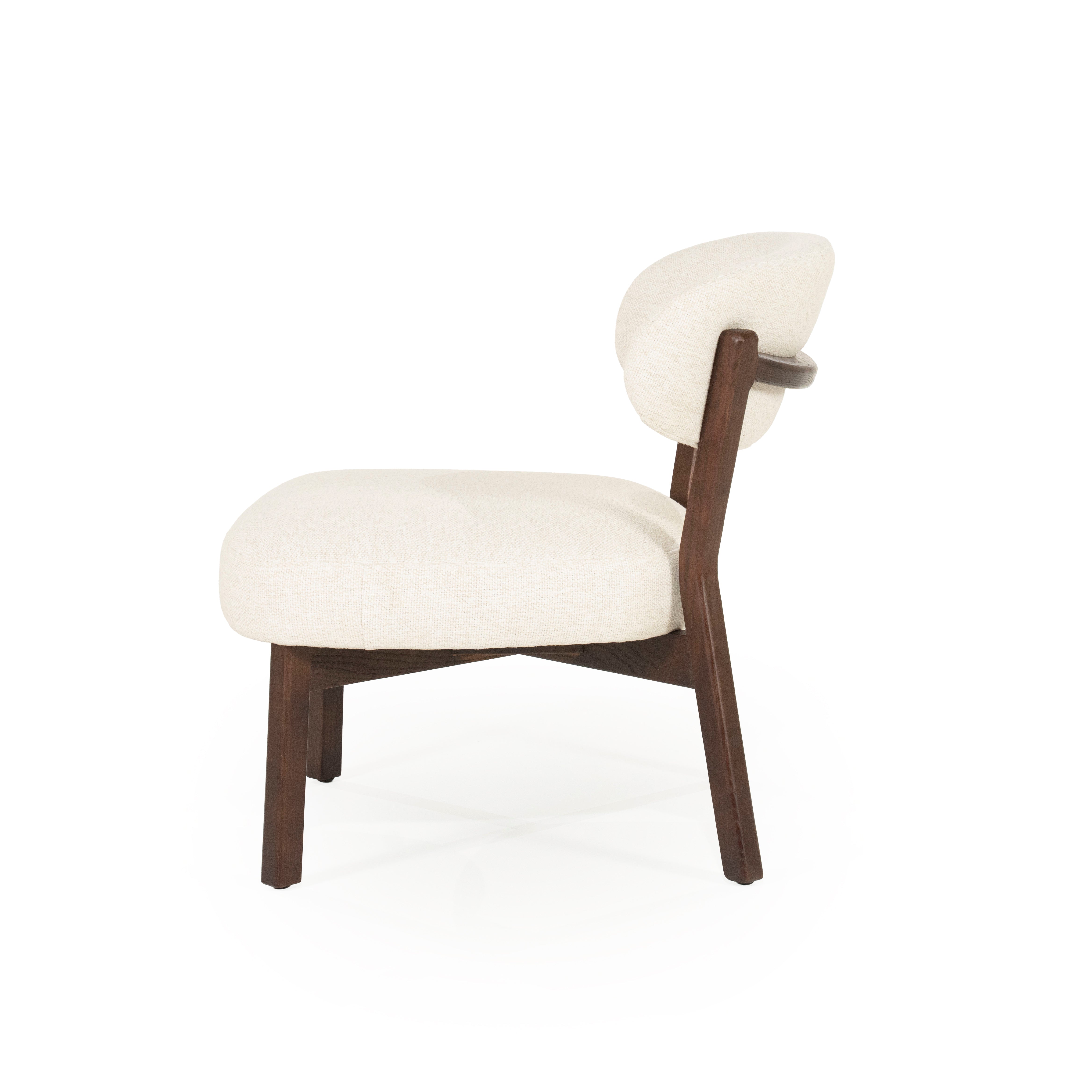 Sessel MIKKY hellbeige mit dunklem Holzgestell